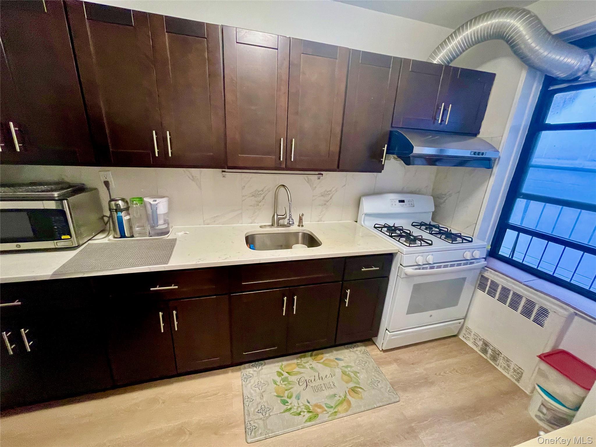 144-11 Sanford Avenue # 4K, Flushing, NY 11354