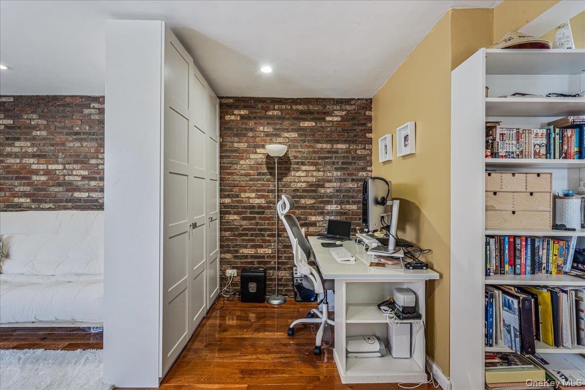 144-55 Melbourne Avenue # 6E, Flushing, NY 11367