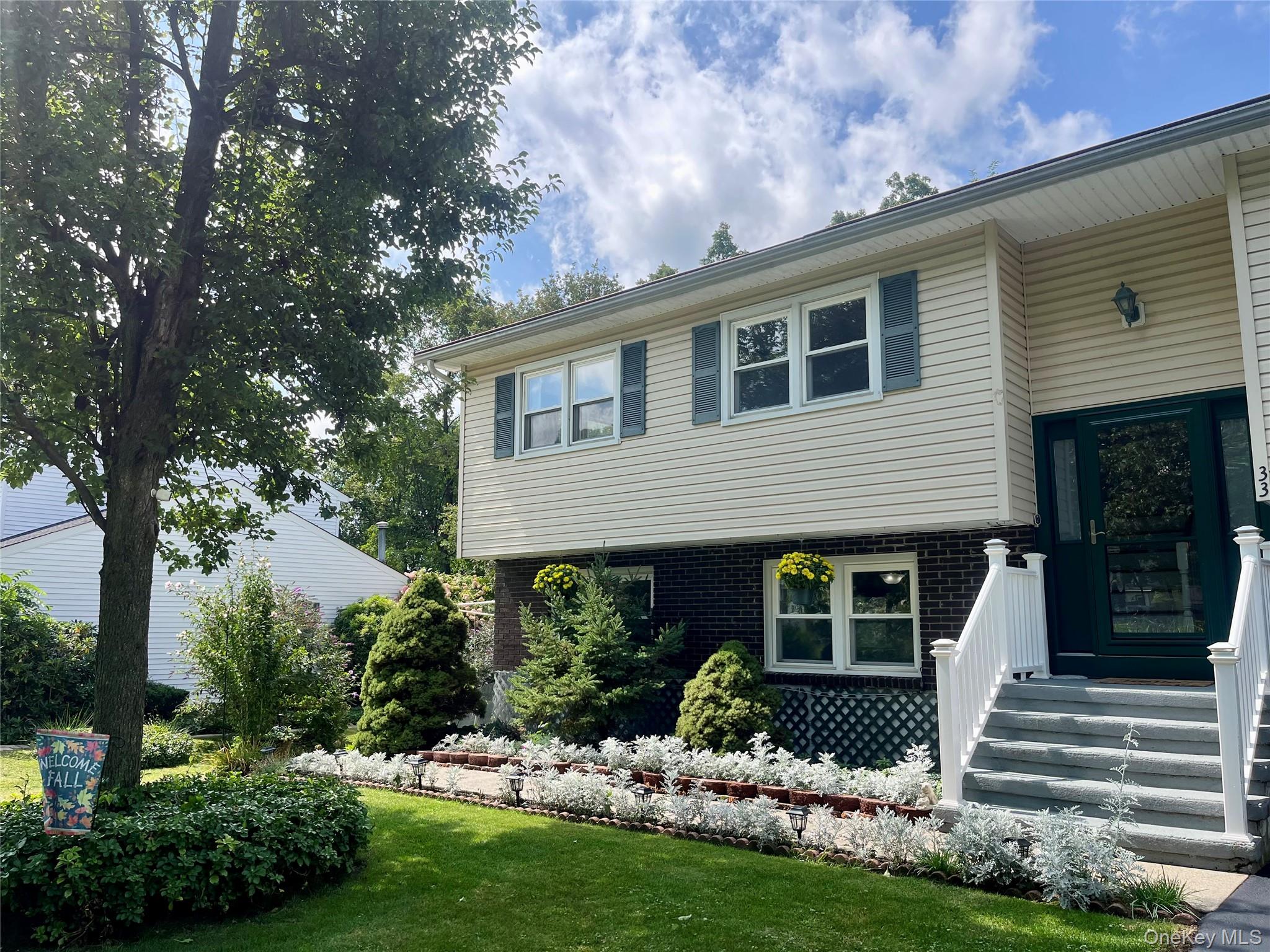 33 Island View Avenue, Monroe, NY 10950