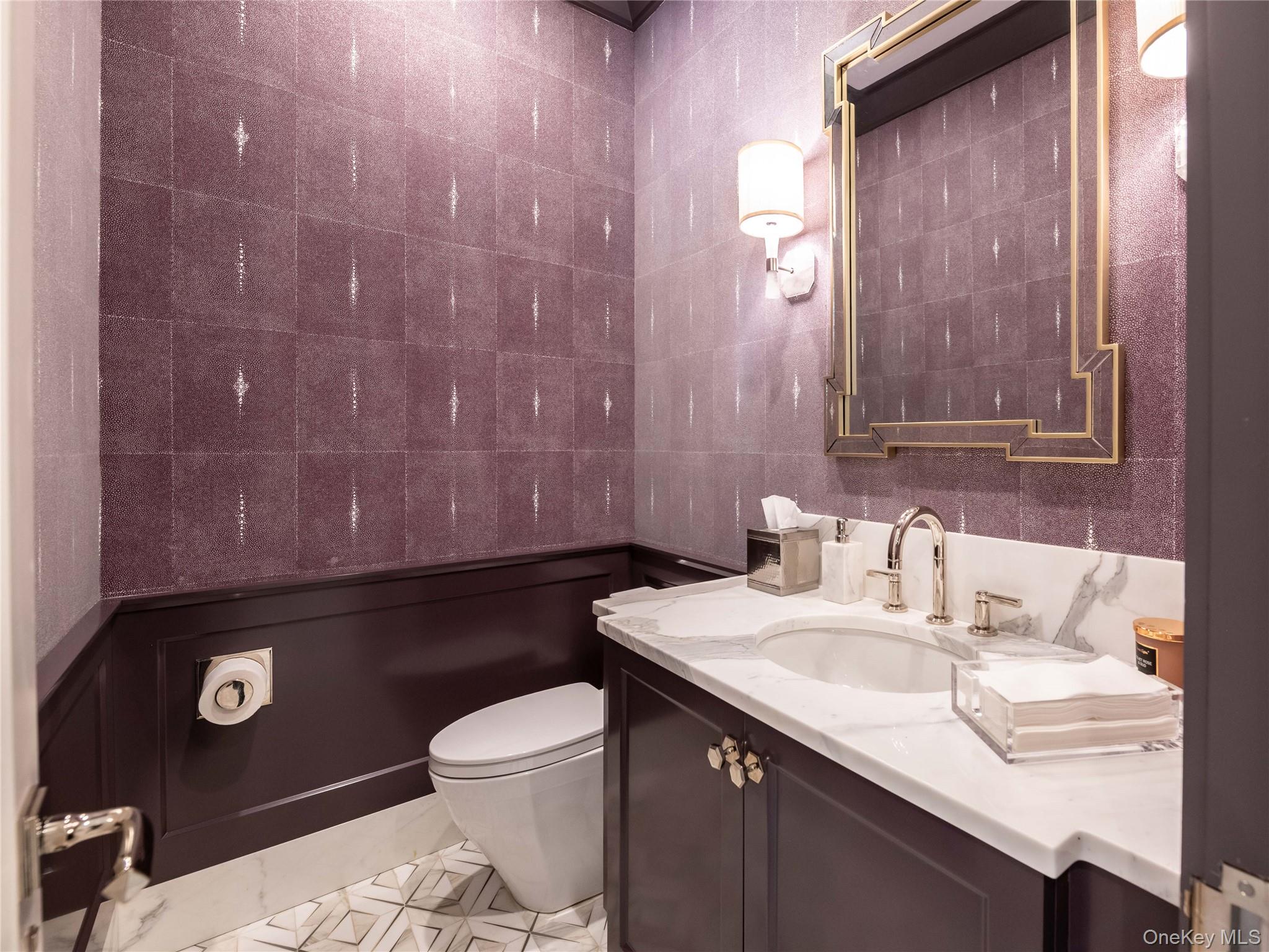 16 Ridge Drive E, Great Neck, NY 11021