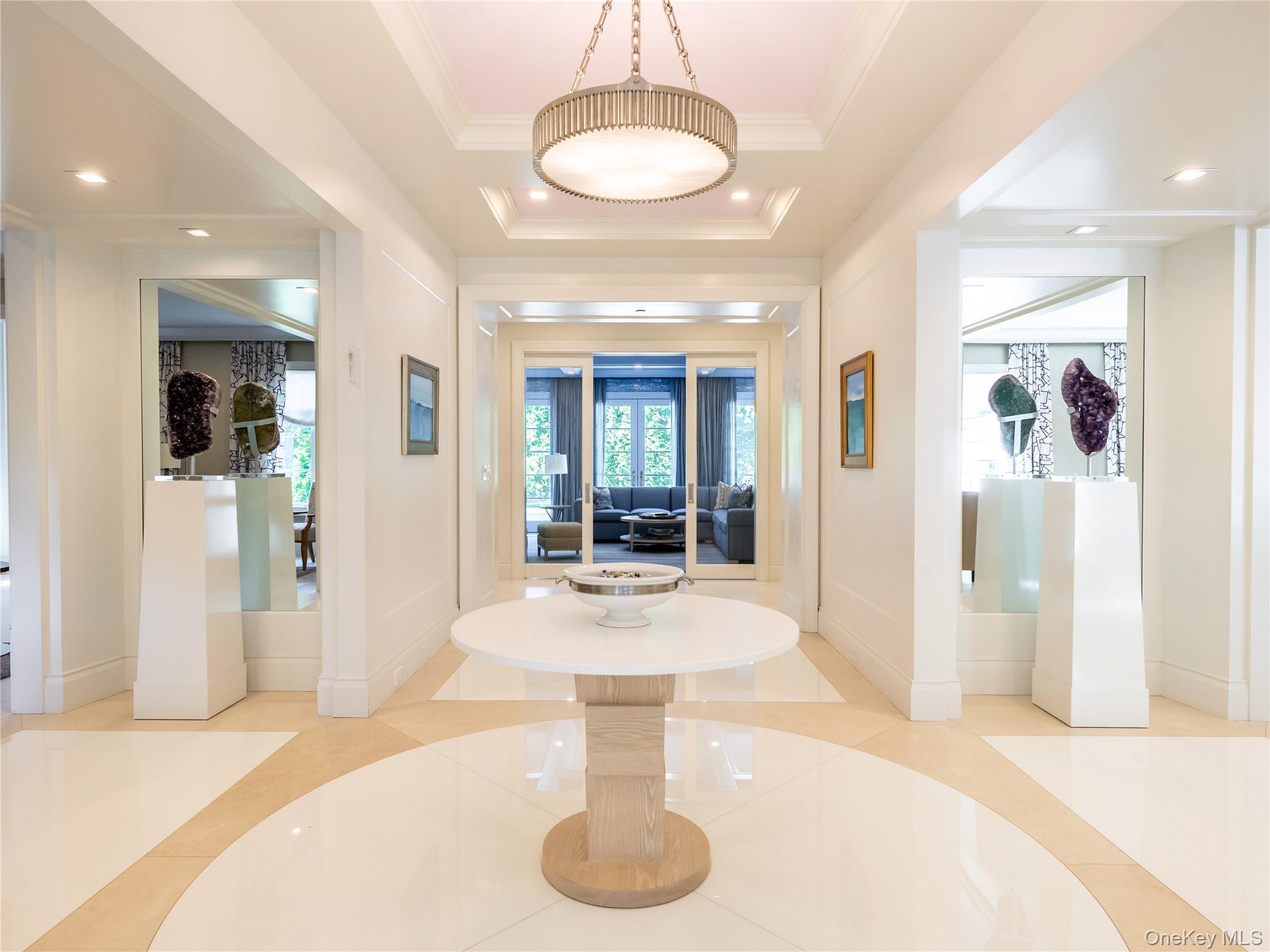 16 Ridge Drive E, Great Neck, NY 11021