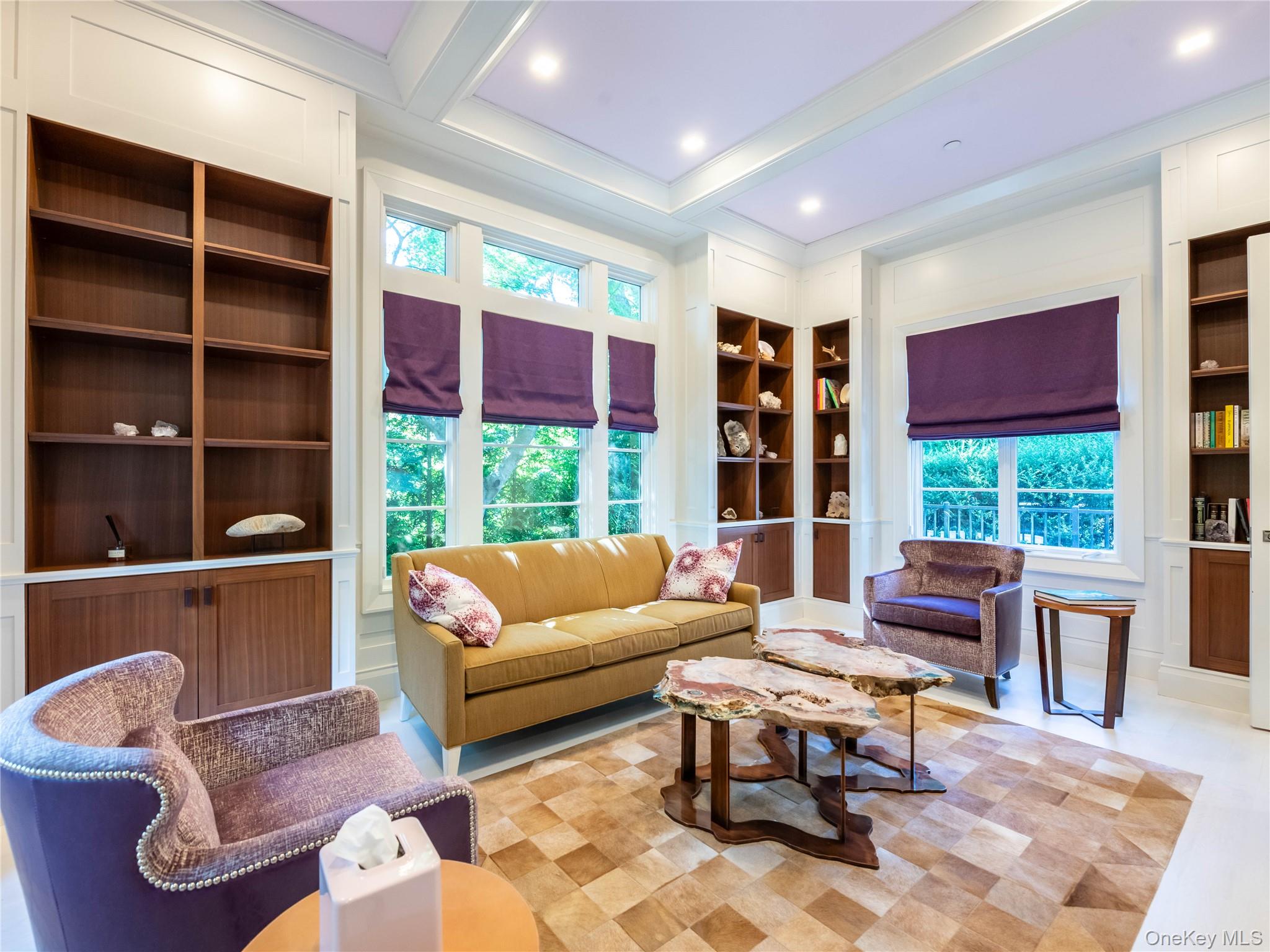 16 Ridge Drive E, Great Neck, NY 11021