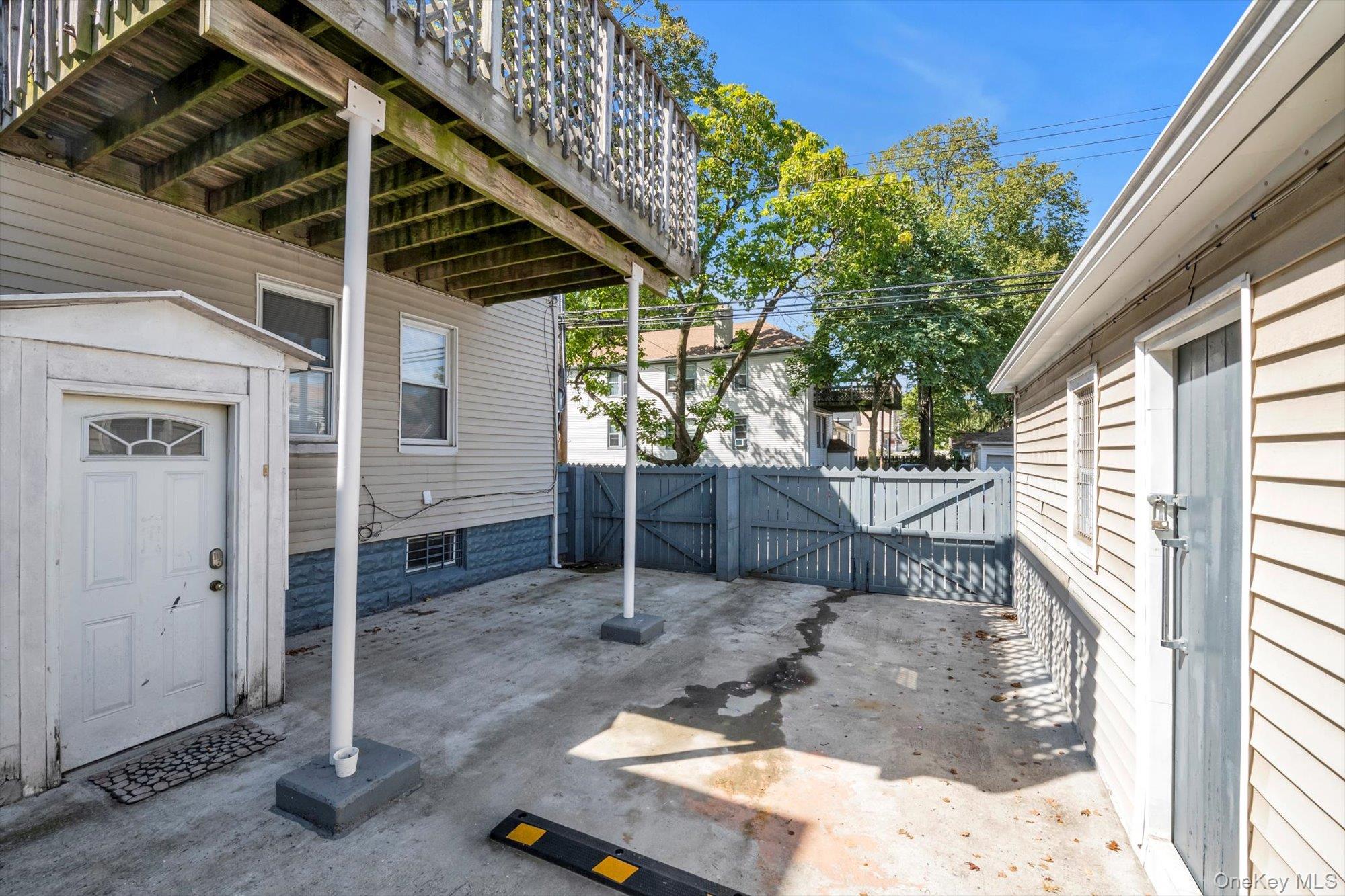 12401 9th Avenue, College Point, NY 11356