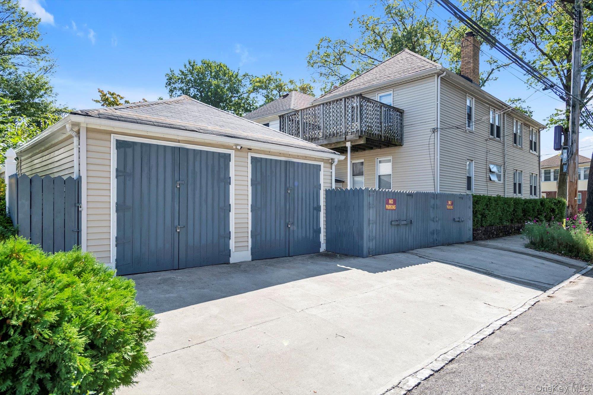 12401 9th Avenue, College Point, NY 11356