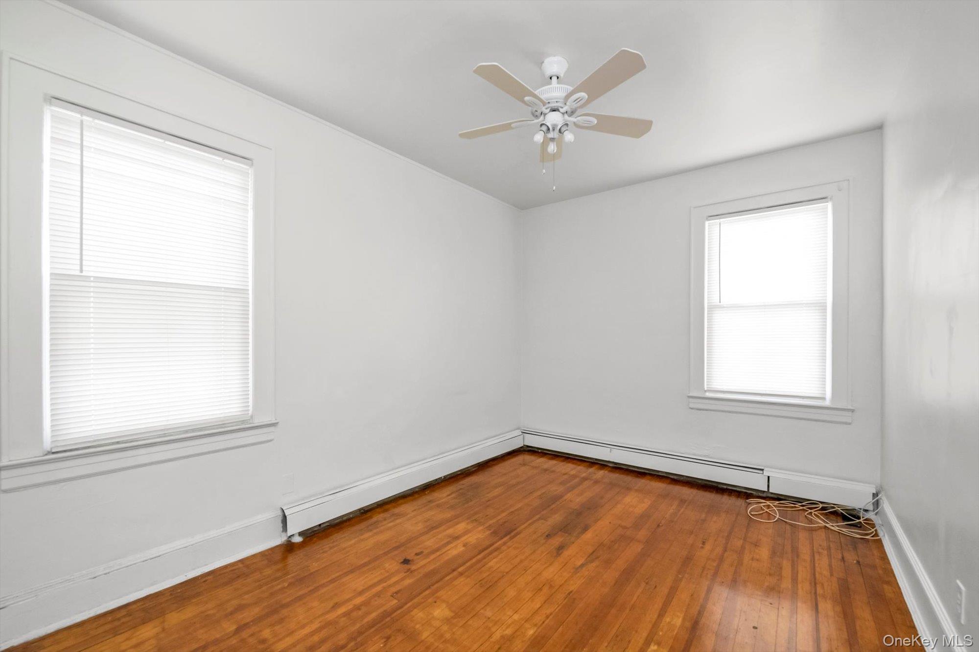 12401 9th Avenue, College Point, NY 11356