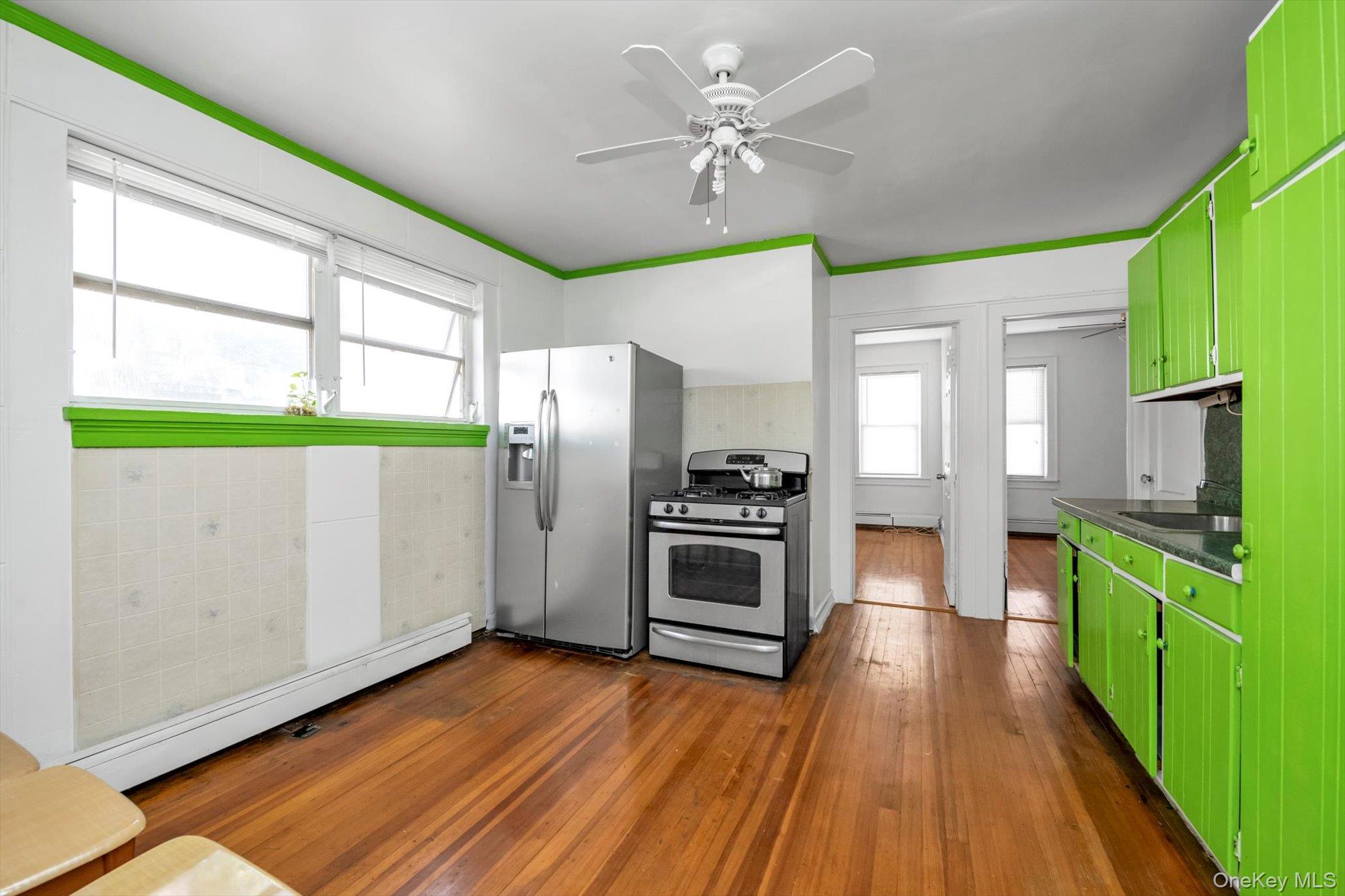 12401 9th Avenue, College Point, NY 11356