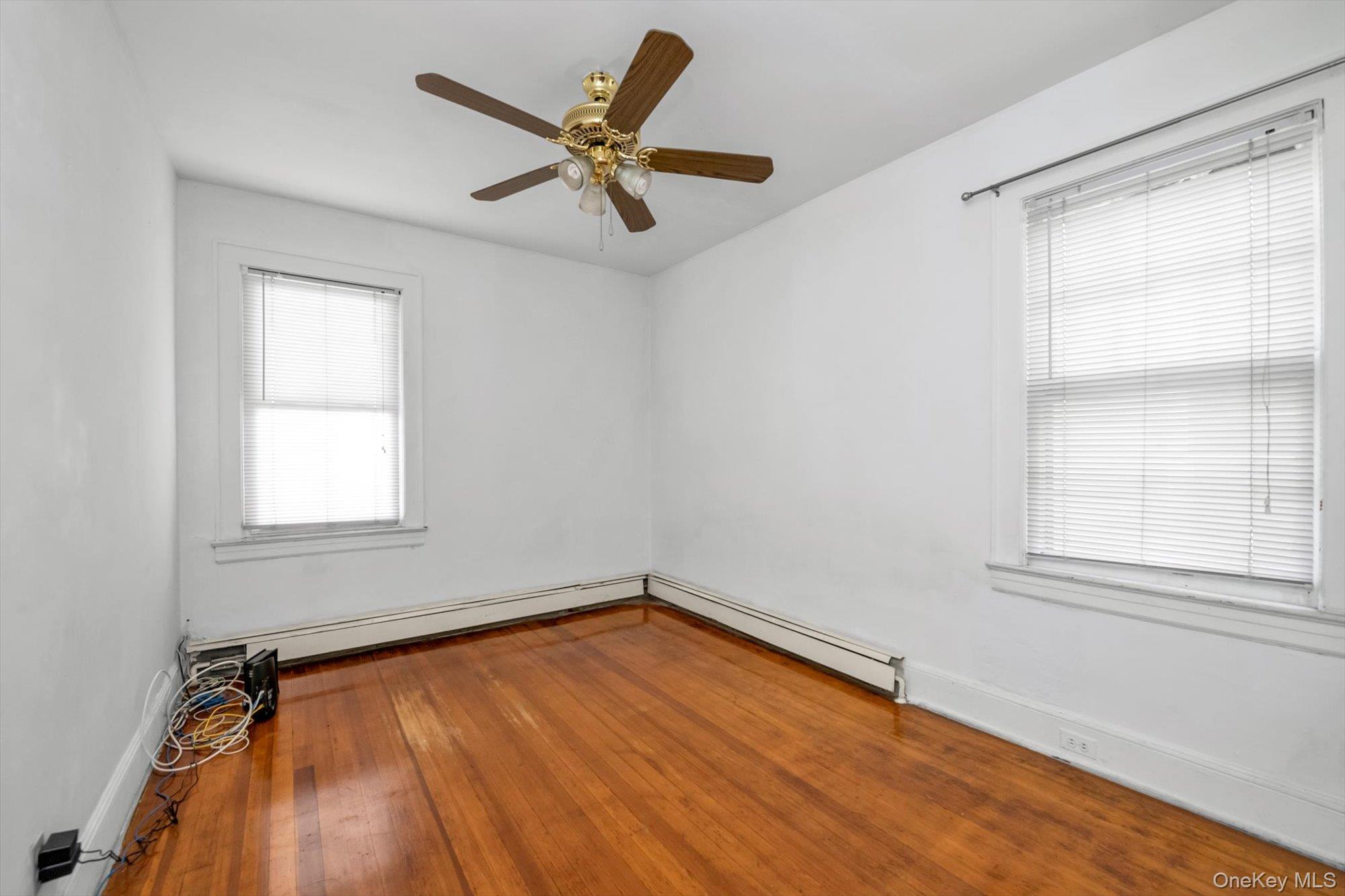 12401 9th Avenue, College Point, NY 11356