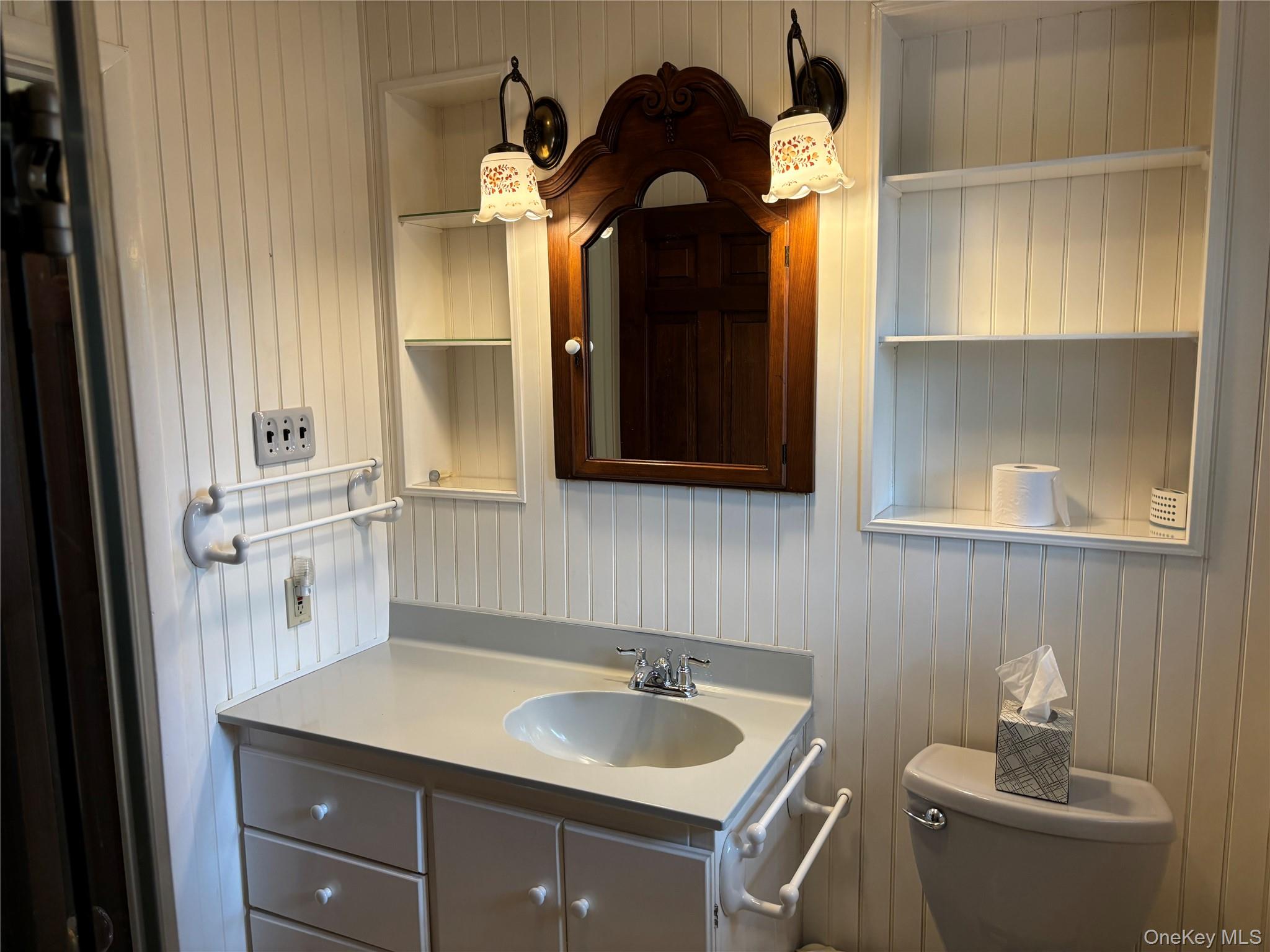 16 Rocklein Road, Wading River, NY 11792