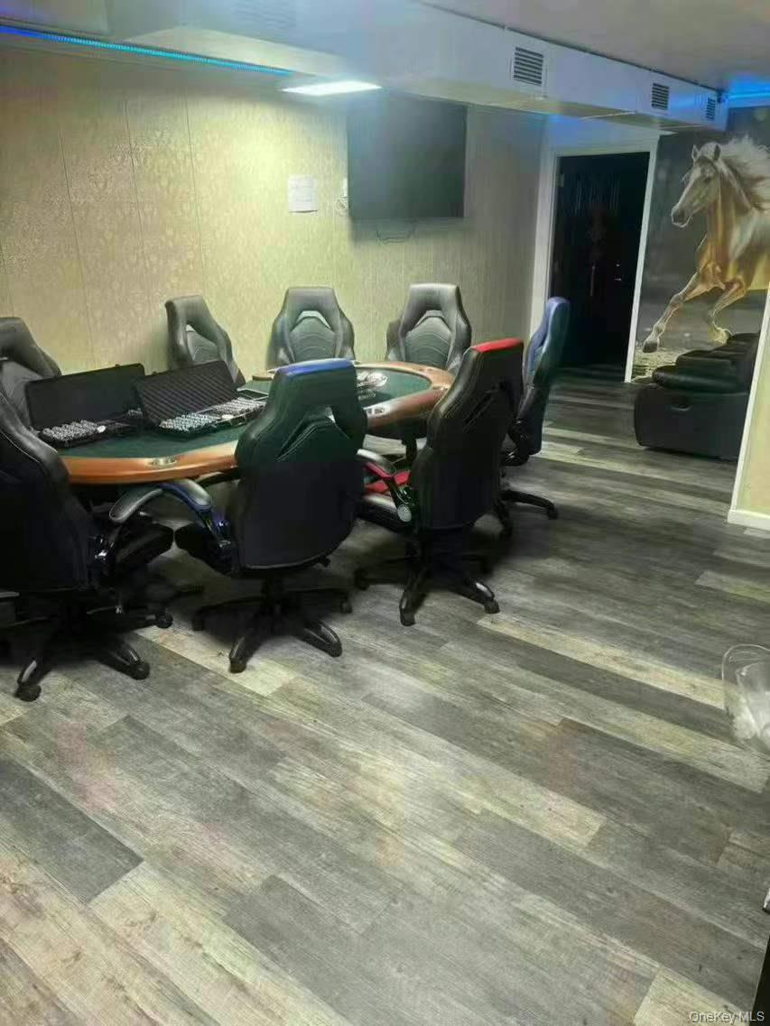 4121 Haight Street, Flushing, NY 11355