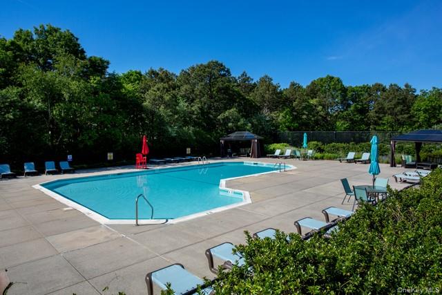 1000 Saddle Rock Road # 2806, Holbrook, NY 11741