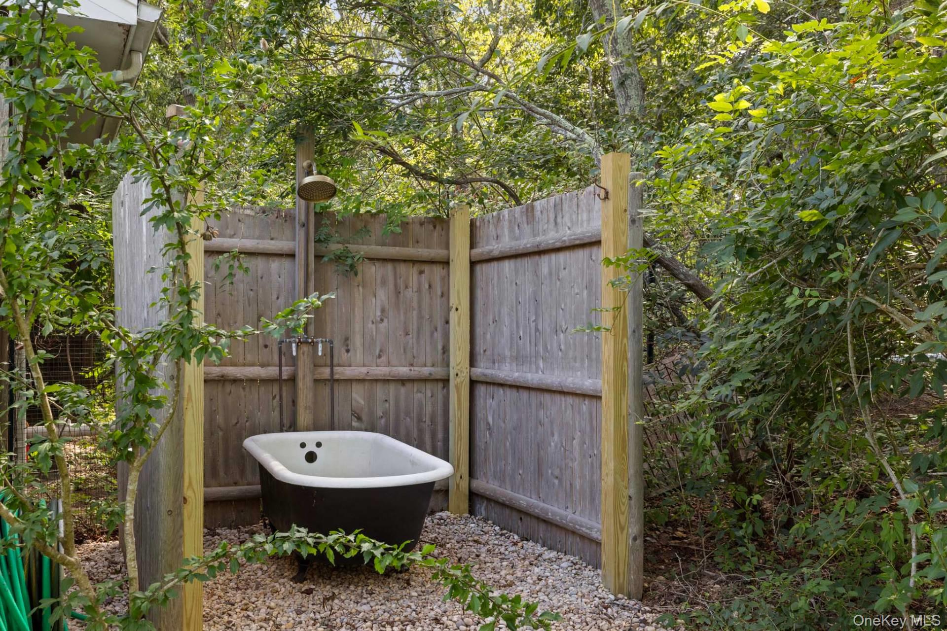 813 Edge Of Woods Road, Water Mill, NY 11976