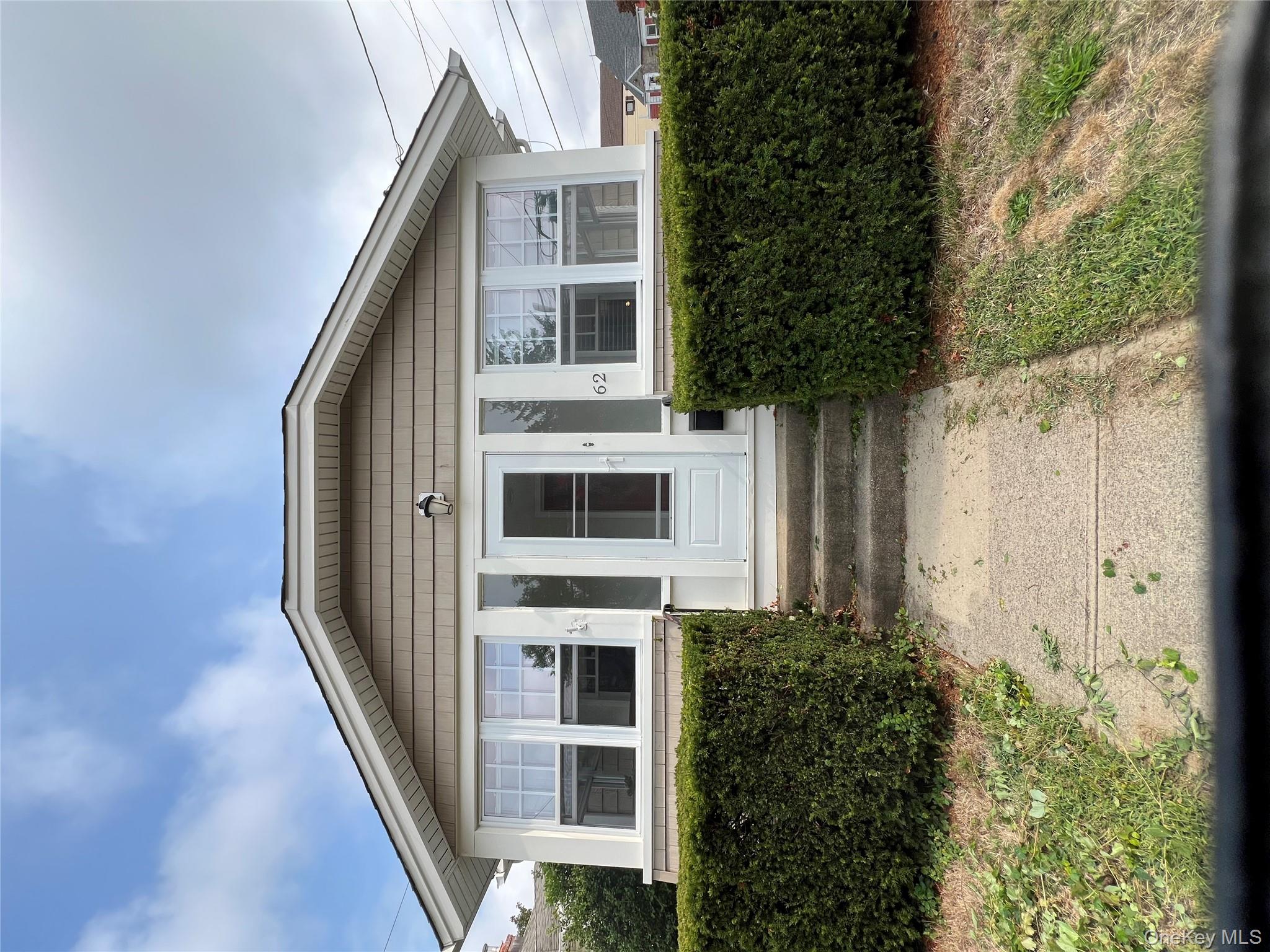 62 Scarcliffe Drive, Malverne, NY 11565