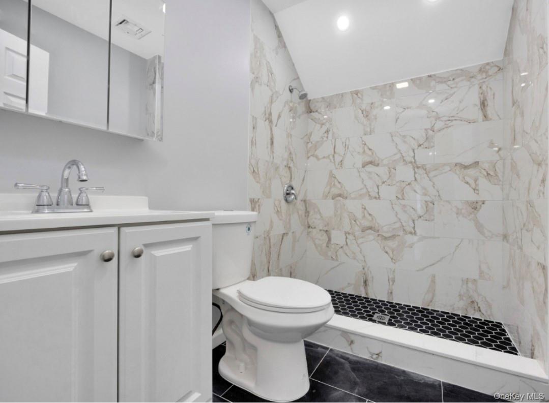 178 N Ocean Avenue, Patchogue, NY 11772