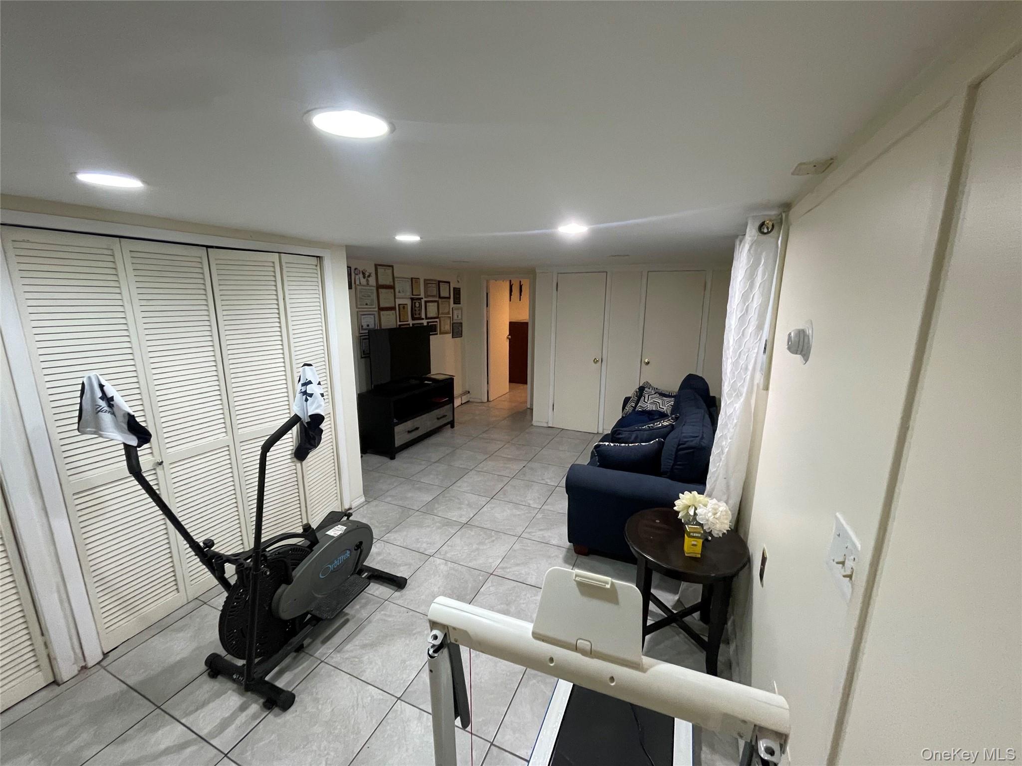 10751 89th Street, Ozone Park, NY 11417