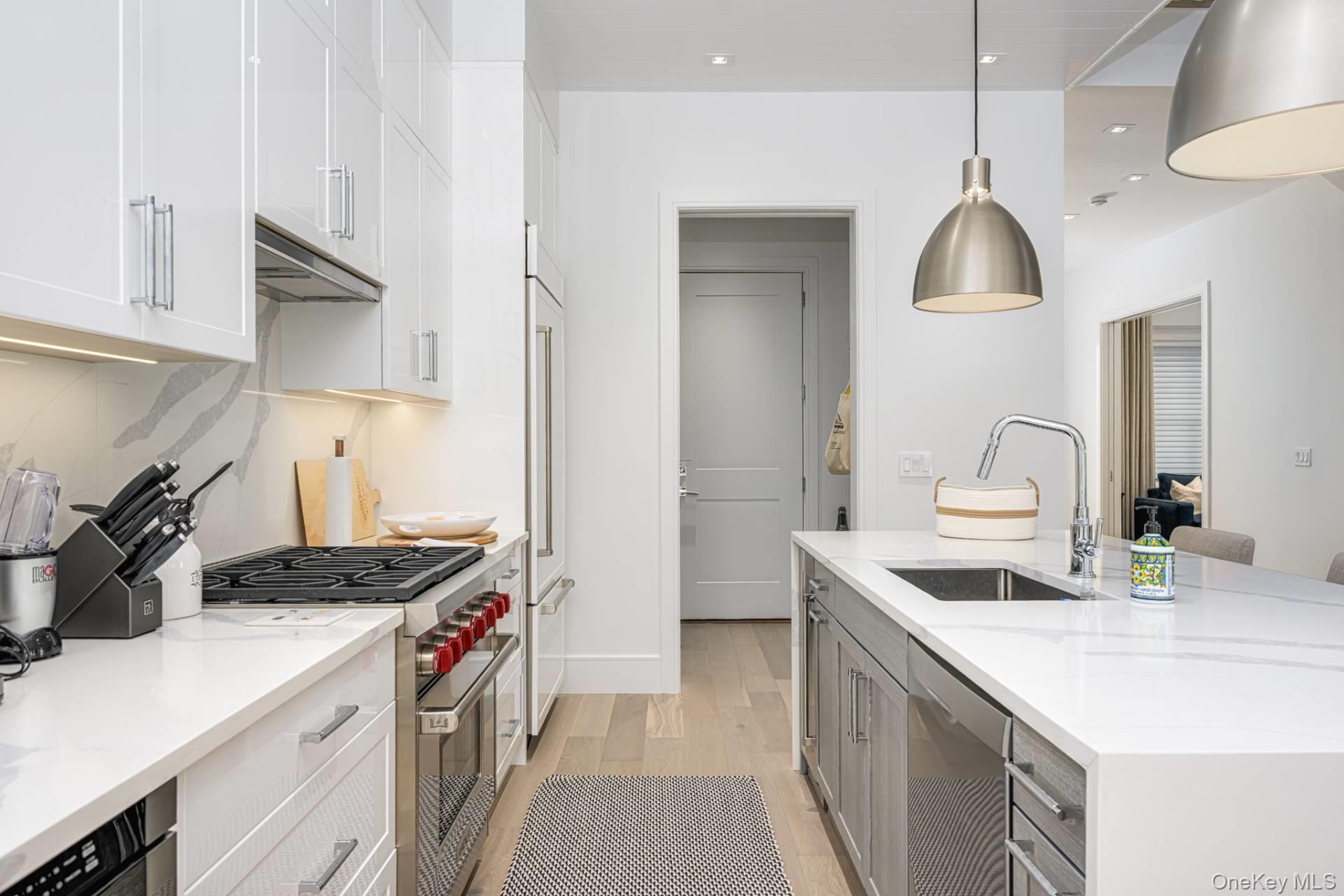 2 Hickory Lane, Southampton, NY 11976