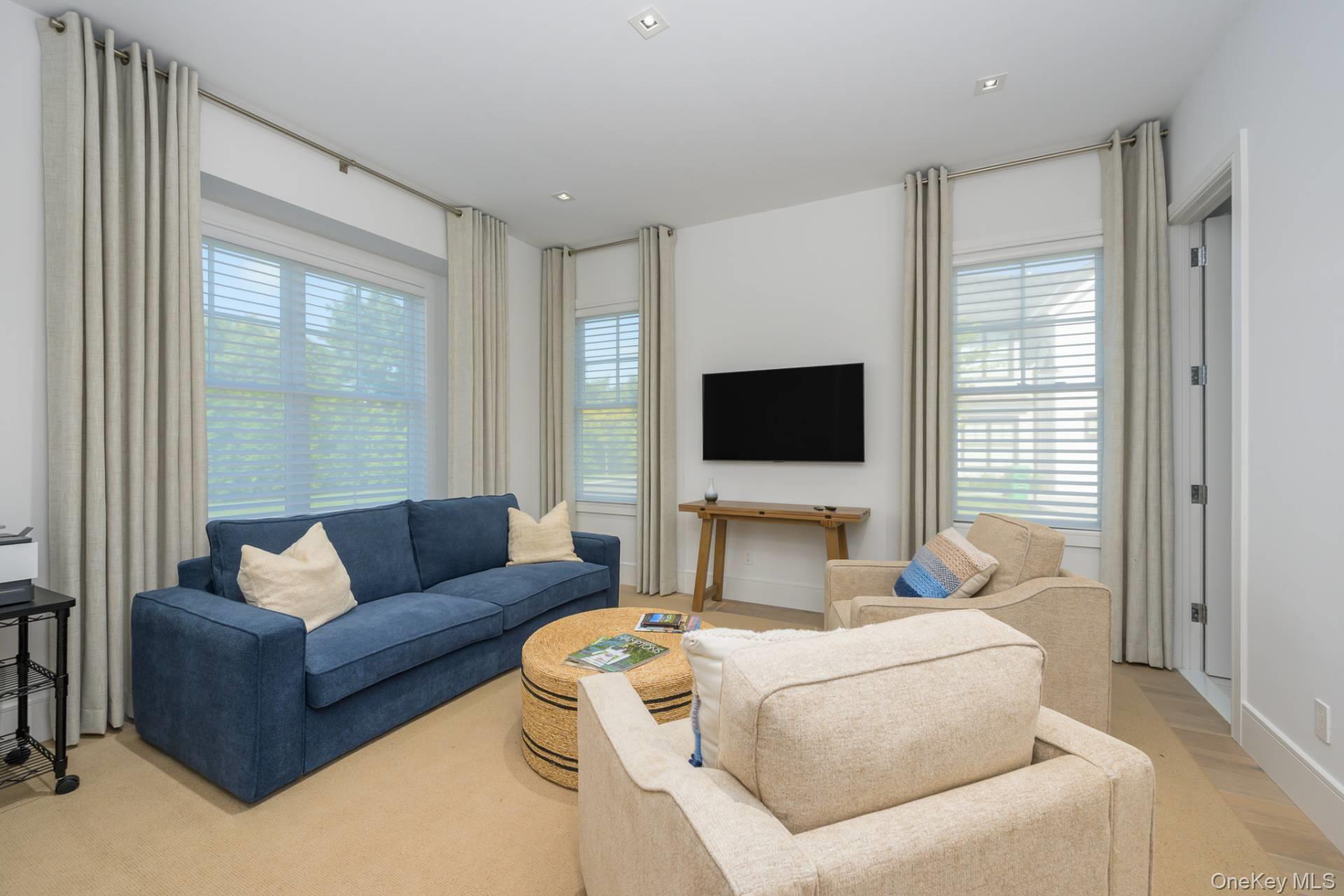 2 Hickory Lane, Southampton, NY 11976