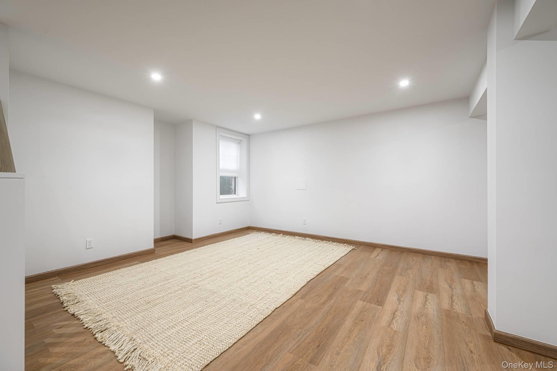 2 Hickory Lane, Southampton, NY 11976