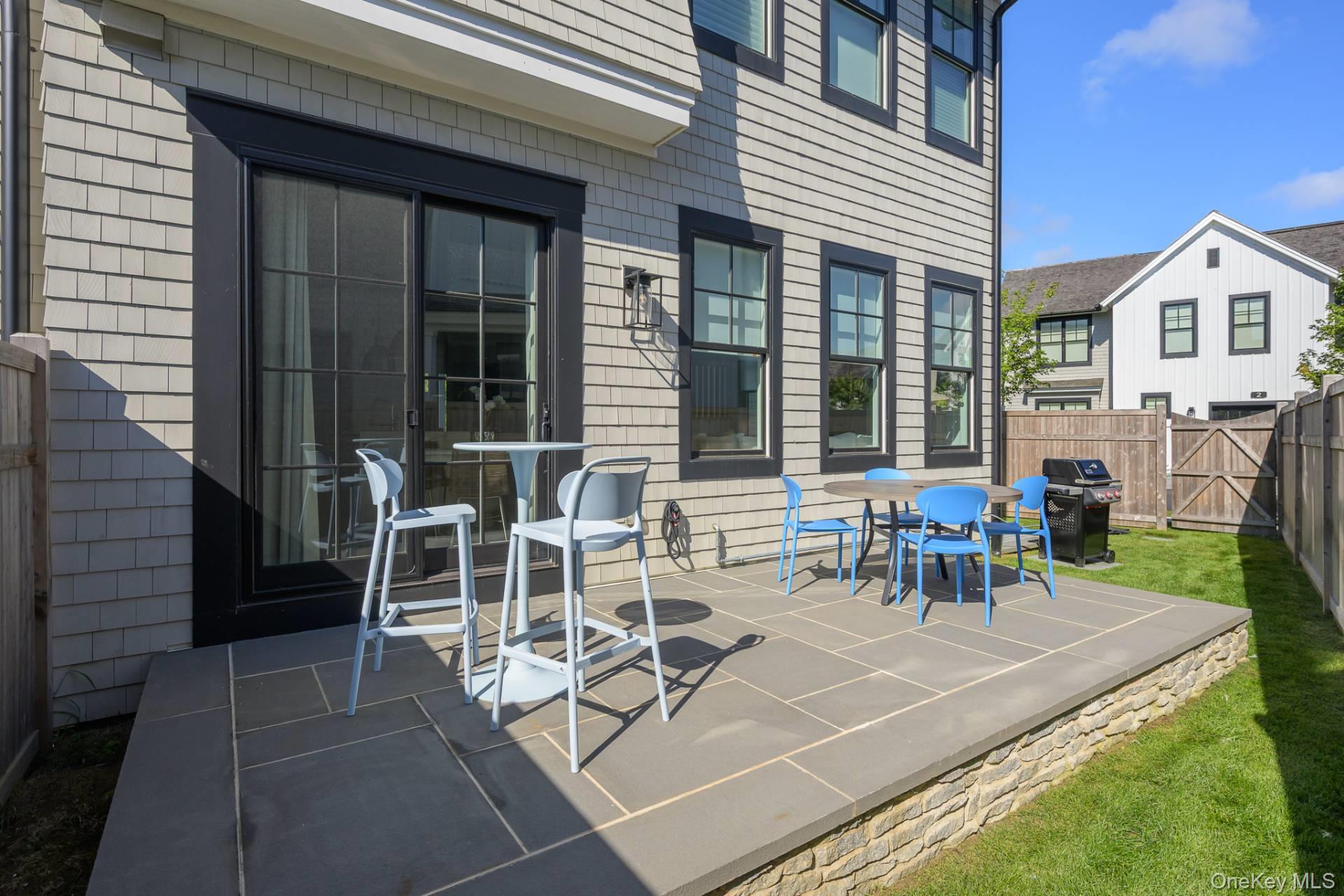 2 Hickory Lane, Southampton, NY 11976