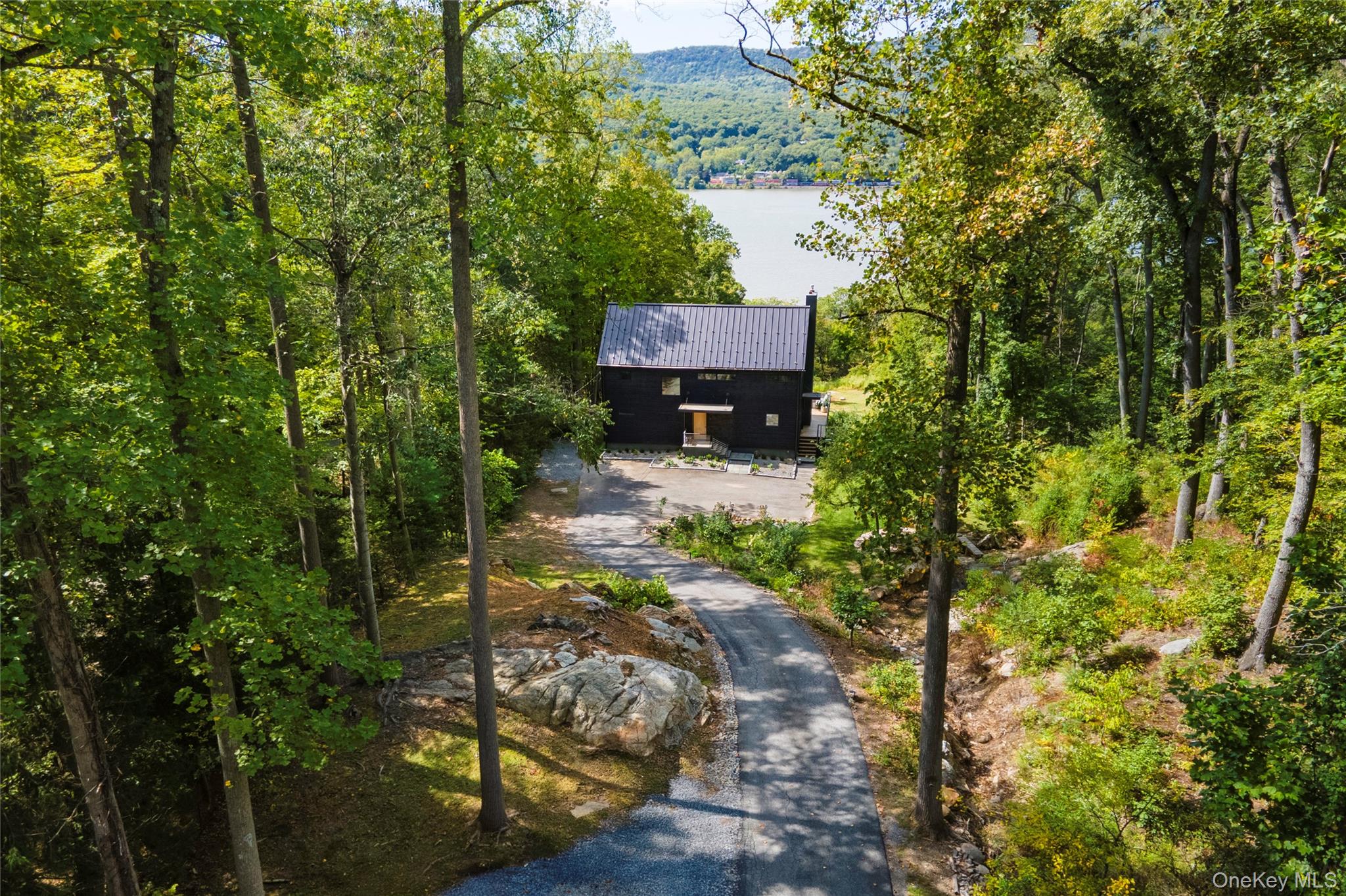 529 Route 9D, Garrison, NY 10524