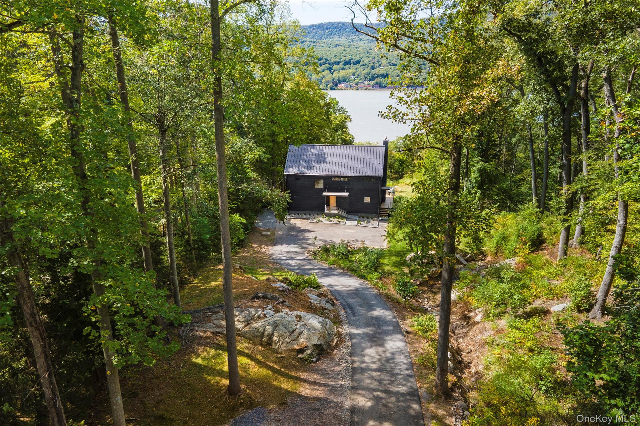 529 Route 9D, Garrison, NY 10524