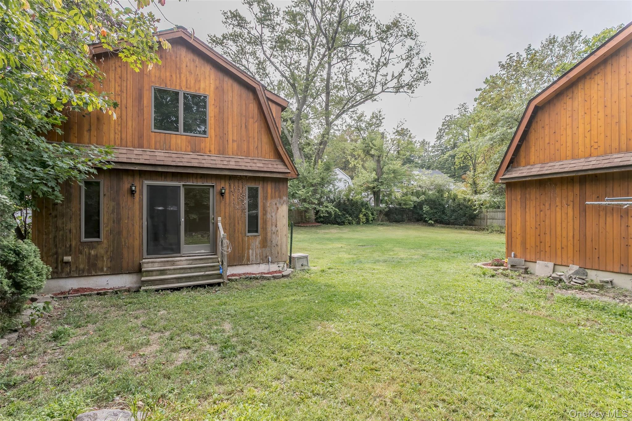 17 Hillside Road, Greenwood Lake, NY 10925