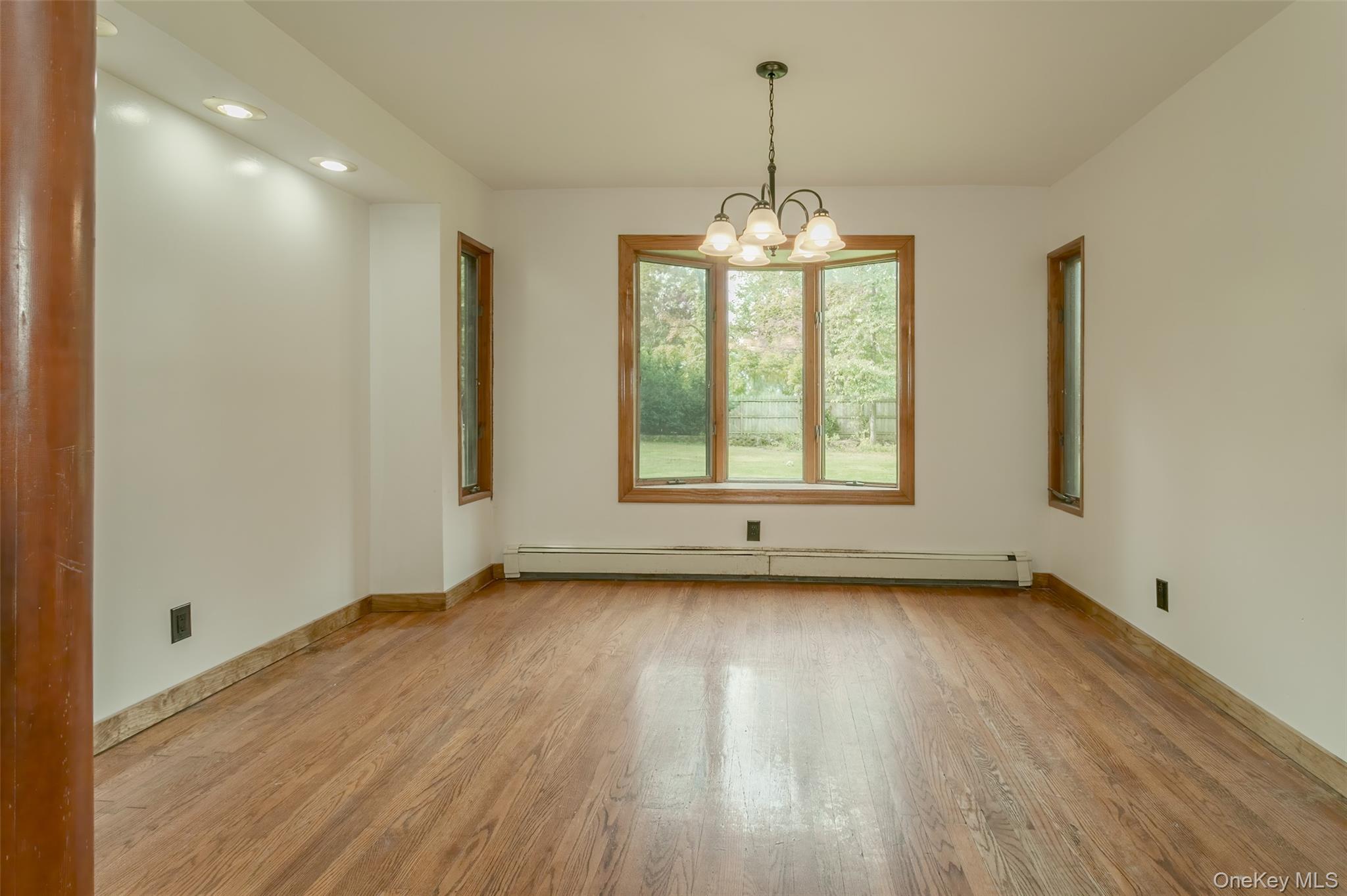 17 Hillside Road, Greenwood Lake, NY 10925