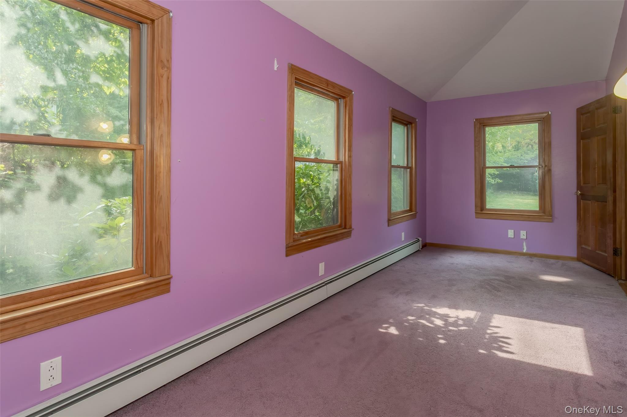 17 Hillside Road, Greenwood Lake, NY 10925