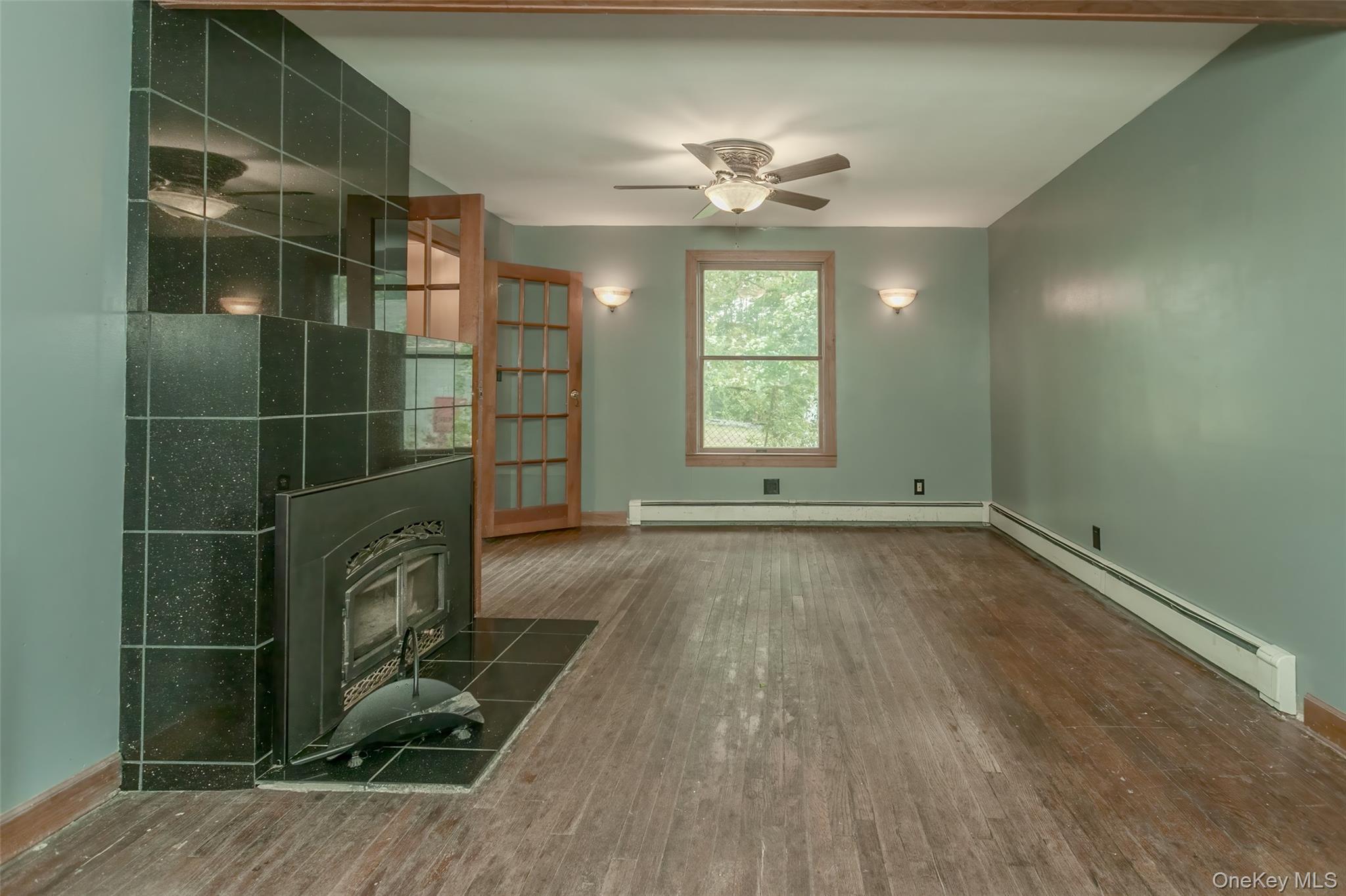 17 Hillside Road, Greenwood Lake, NY 10925