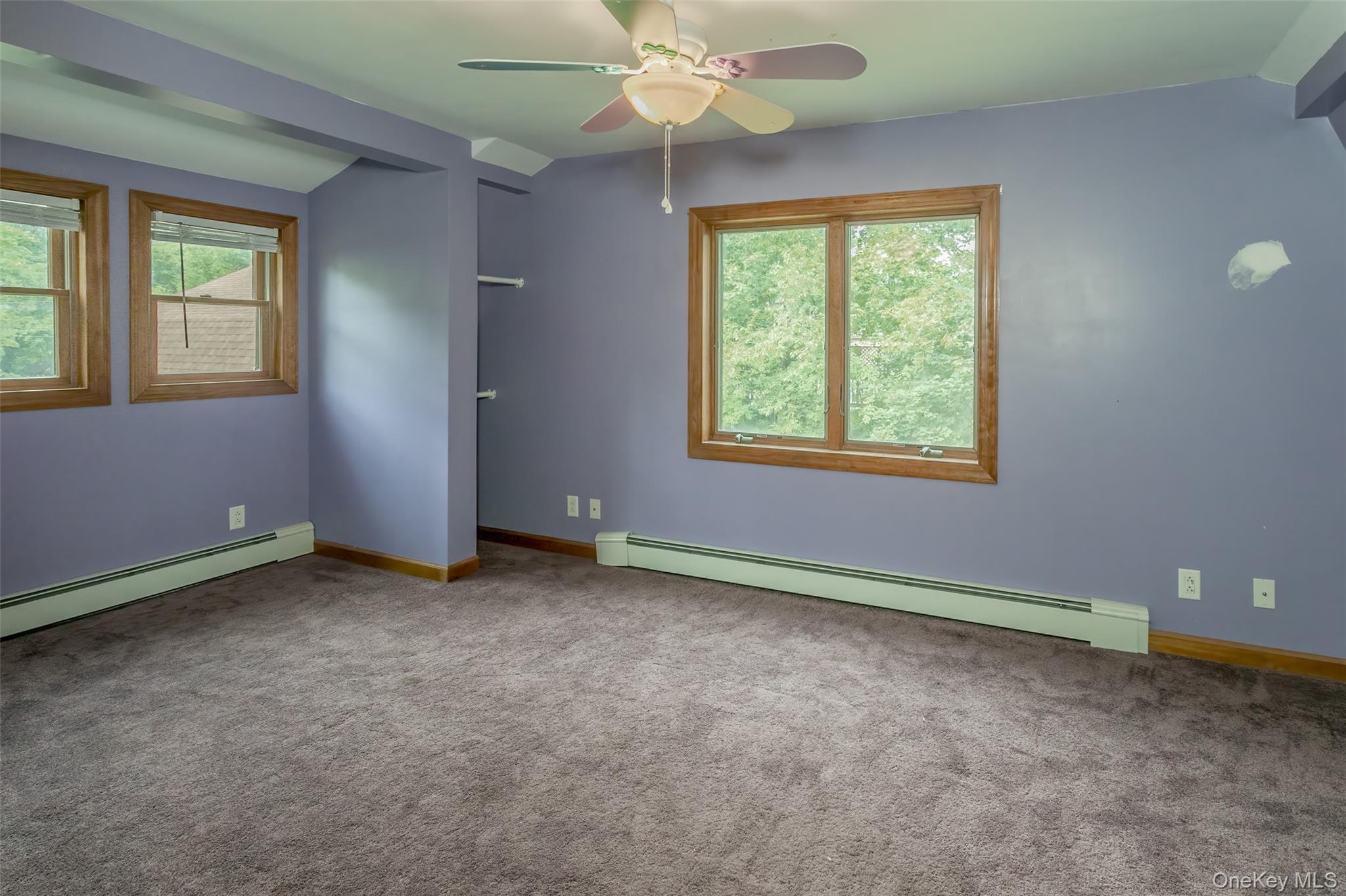 17 Hillside Road, Greenwood Lake, NY 10925