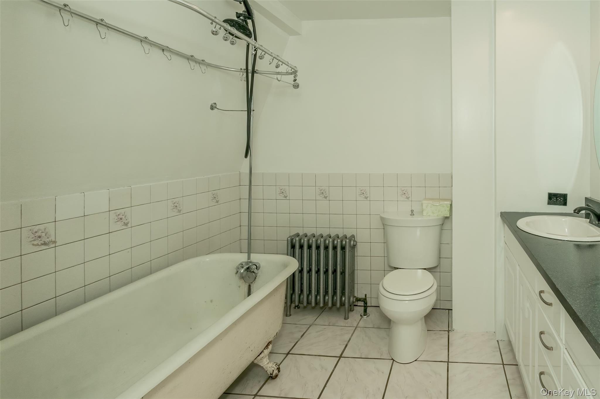 17 Hillside Road, Greenwood Lake, NY 10925