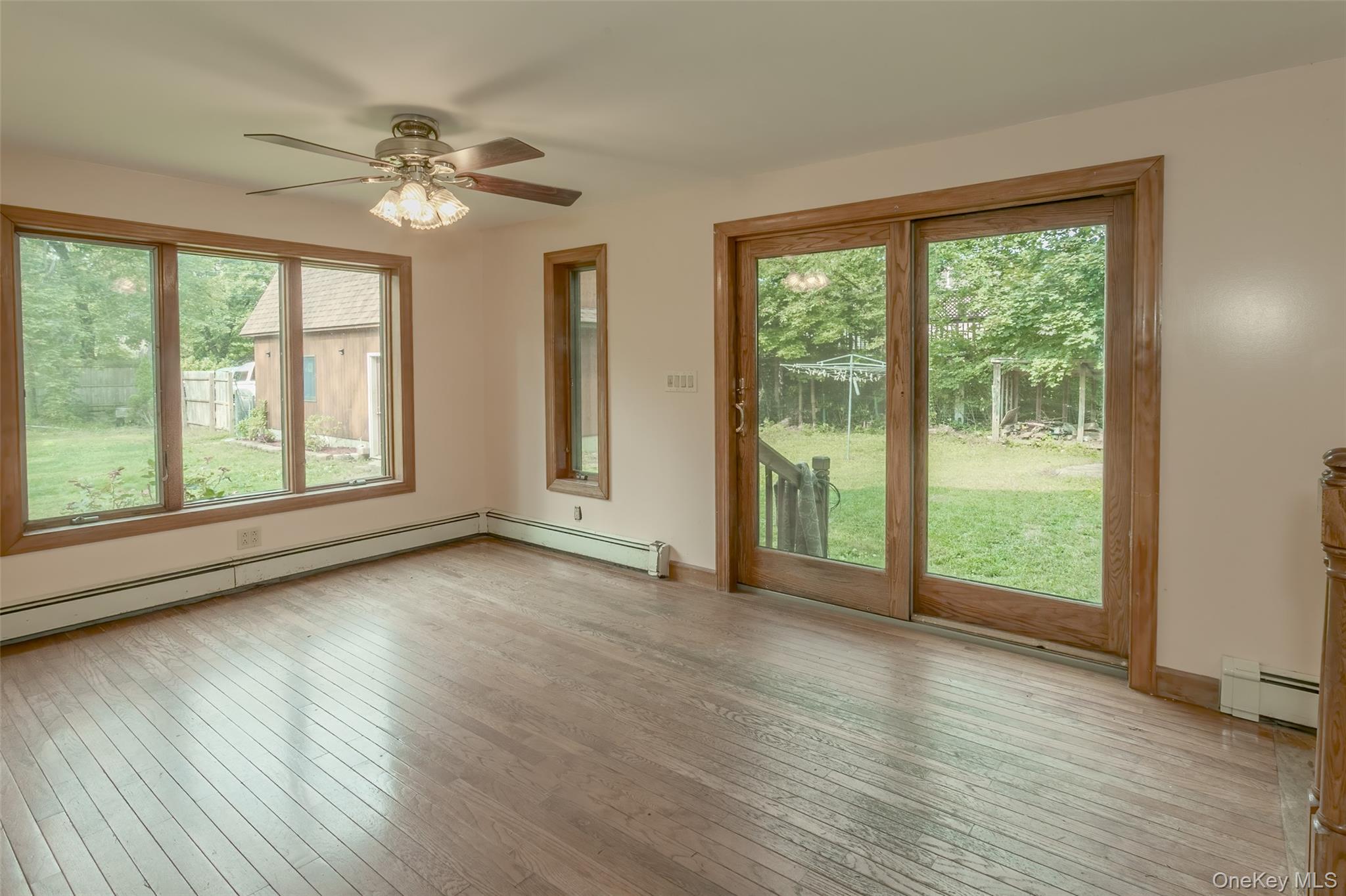 17 Hillside Road, Greenwood Lake, NY 10925