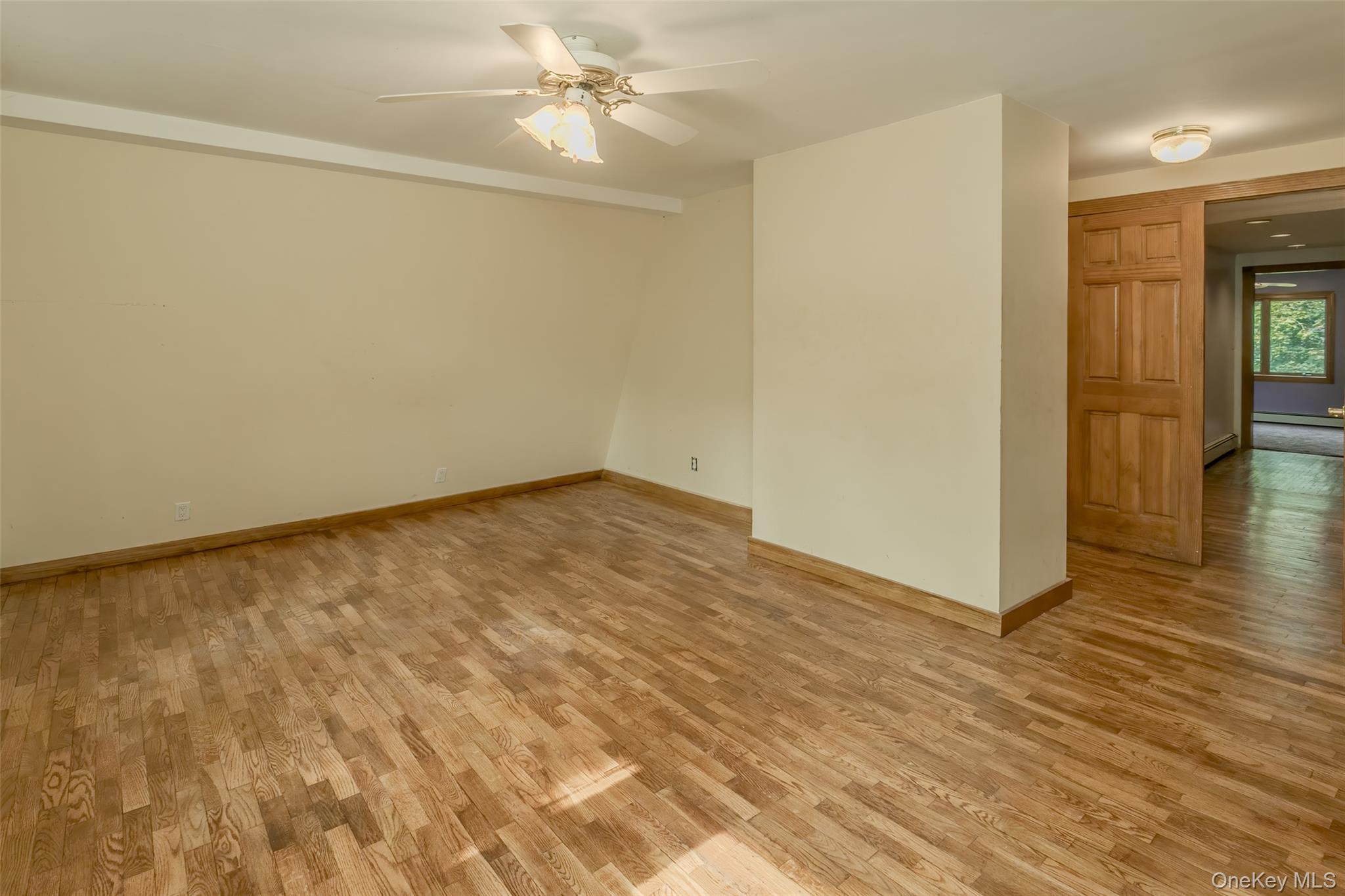 17 Hillside Road, Greenwood Lake, NY 10925