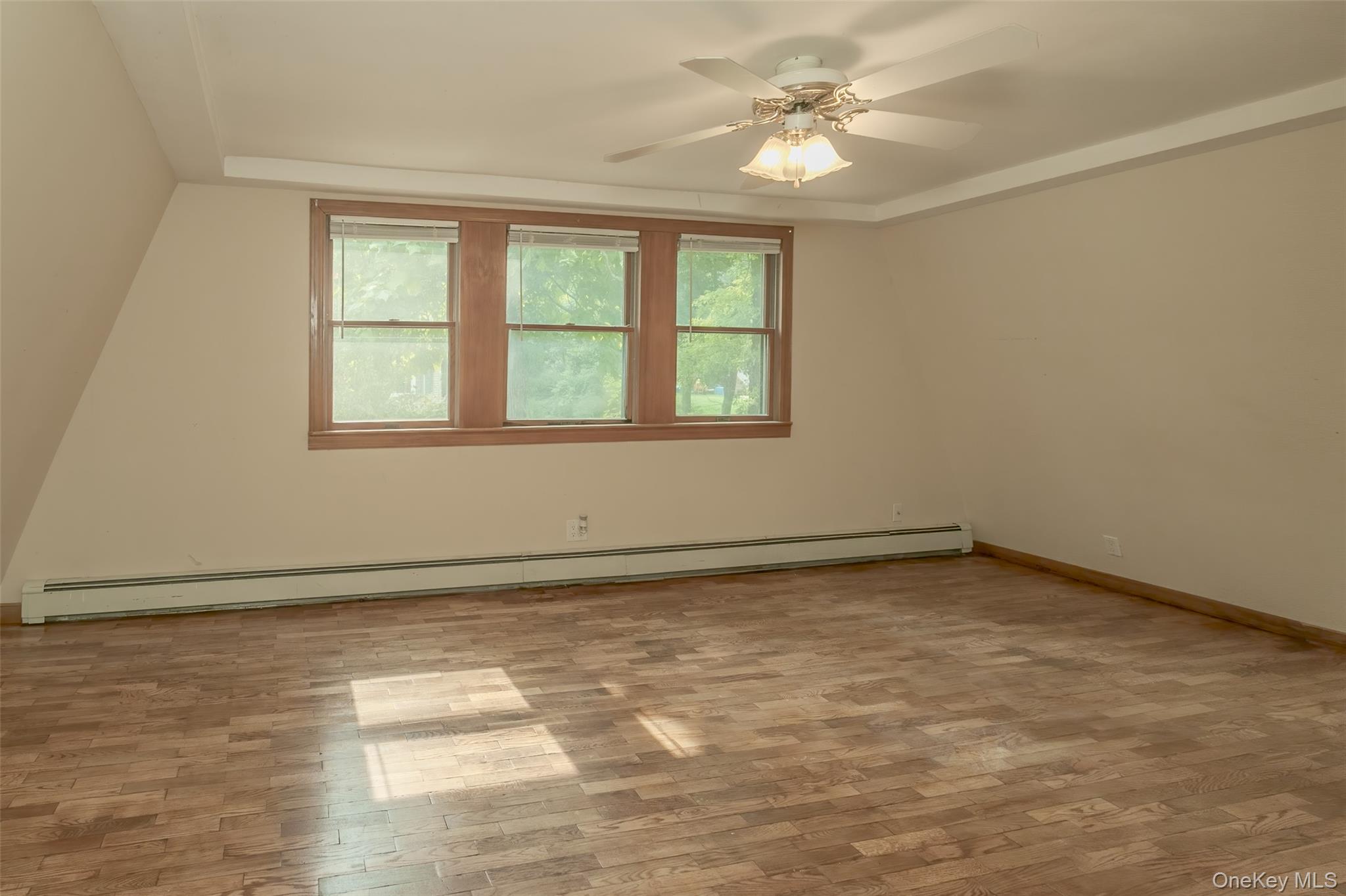 17 Hillside Road, Greenwood Lake, NY 10925