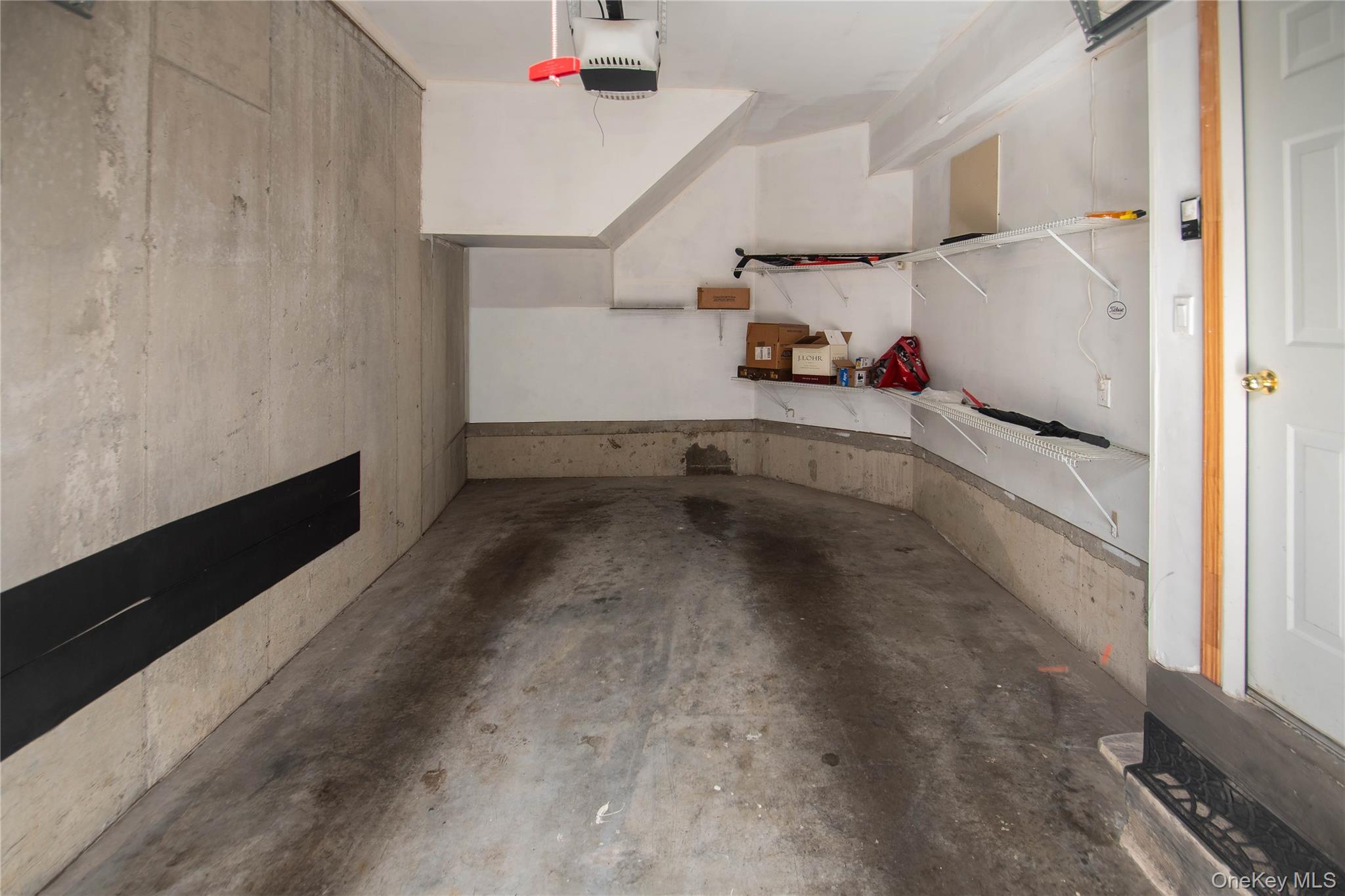 303 Bridgeview Drive, Poughkeepsie, NY 12601