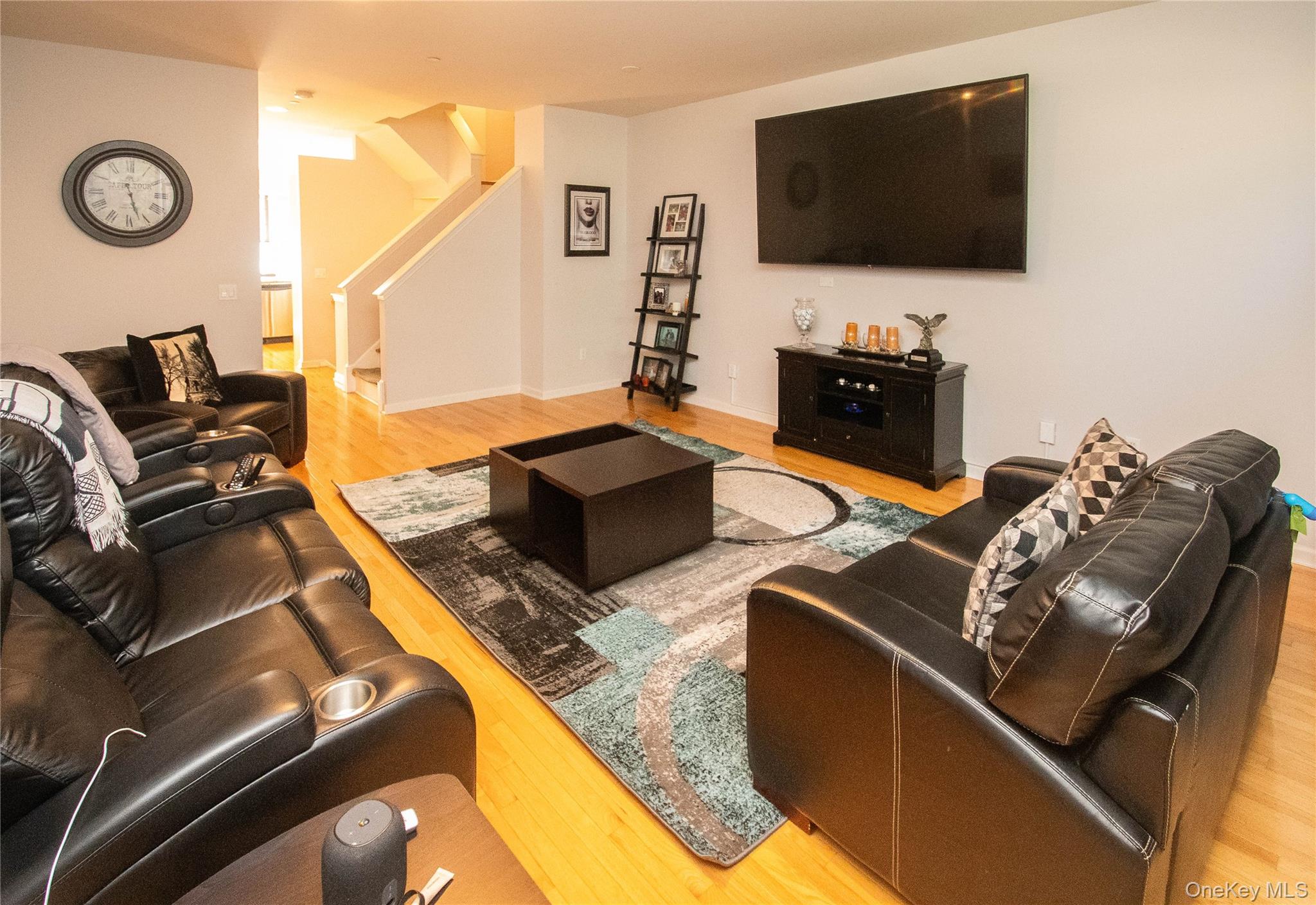 303 Bridgeview Drive, Poughkeepsie, NY 12601