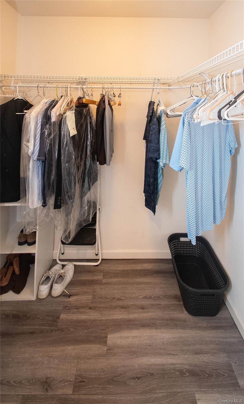 303 Bridgeview Drive, Poughkeepsie, NY 12601