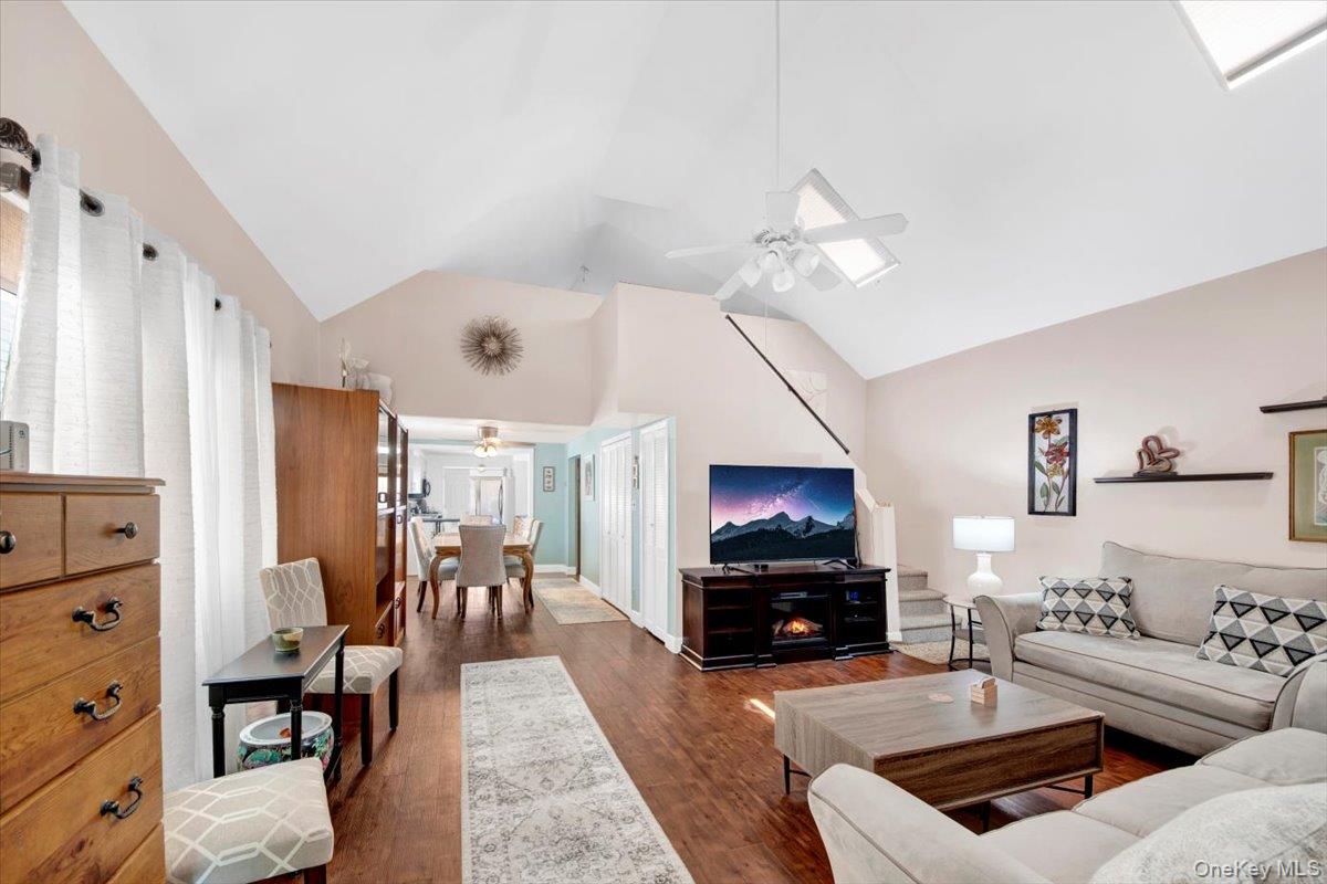 656 Wilcox Avenue, Bronx, NY 10465