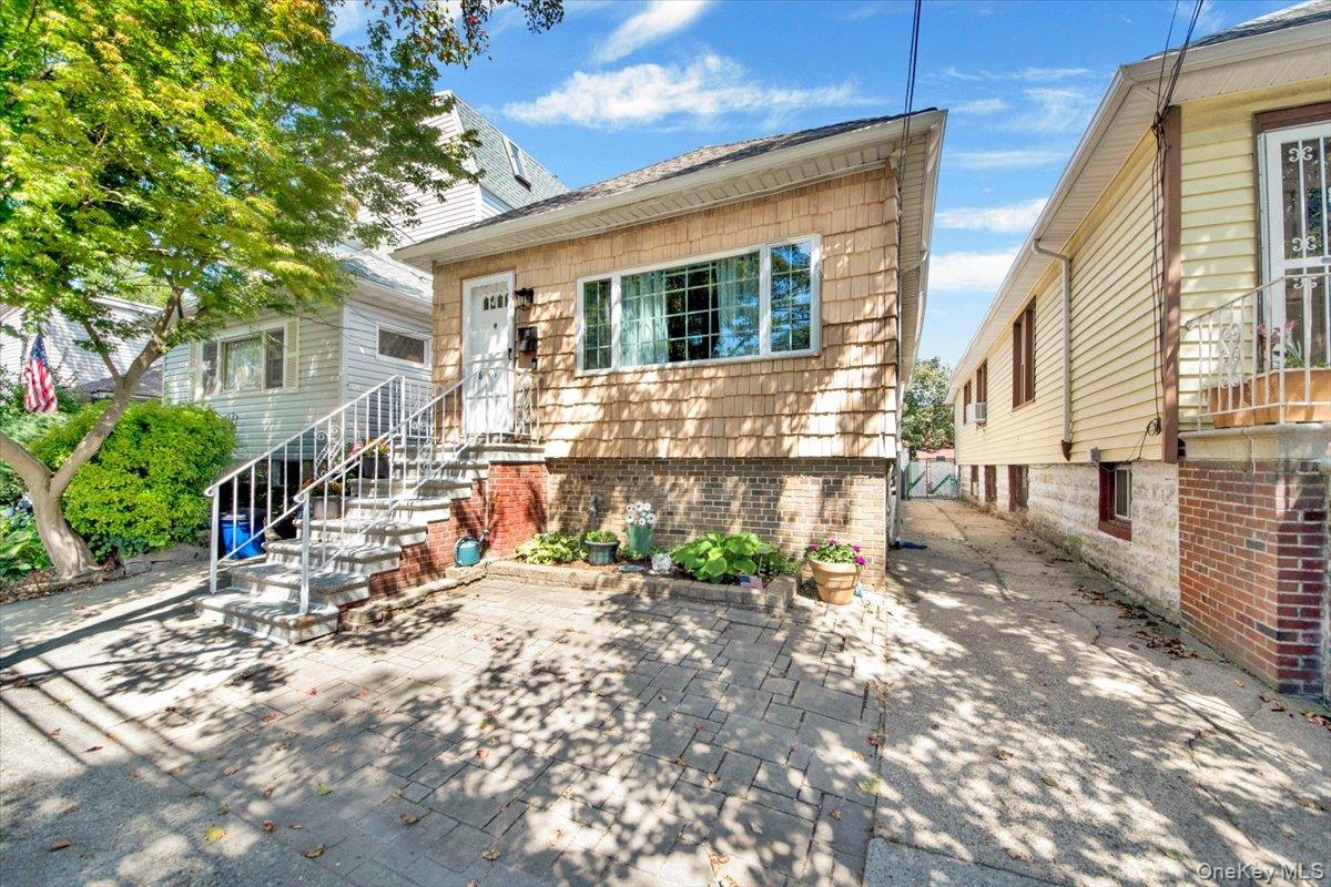 656 Wilcox Avenue, Bronx, NY 10465