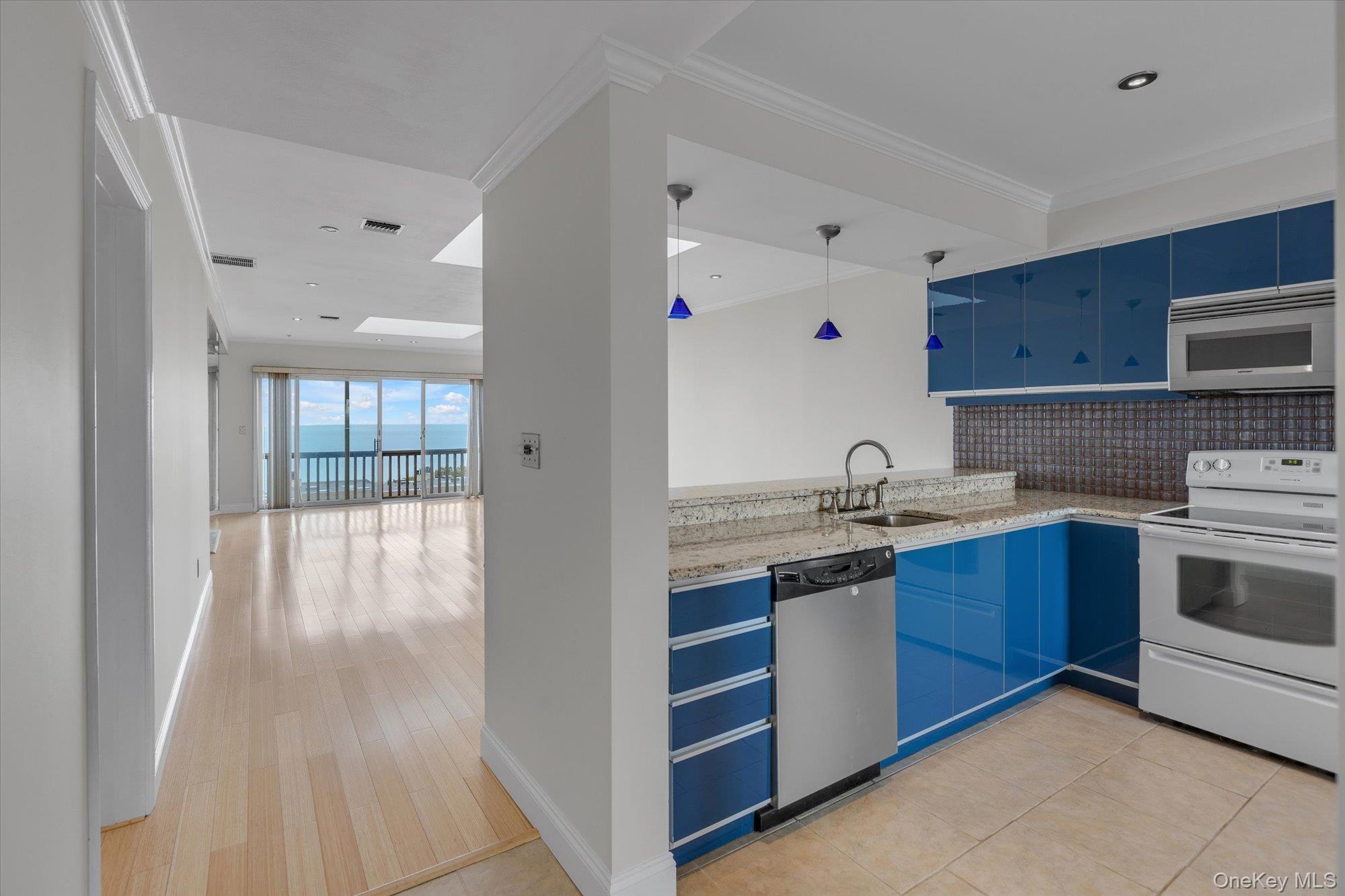 209 Fox Hill Drive, Baiting Hollow, NY 11933