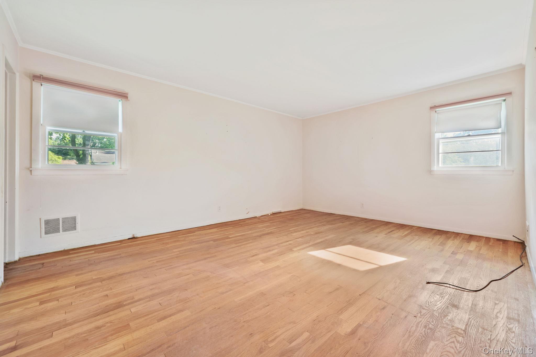 28 Hayhurst Road, New Rochelle, NY 10804