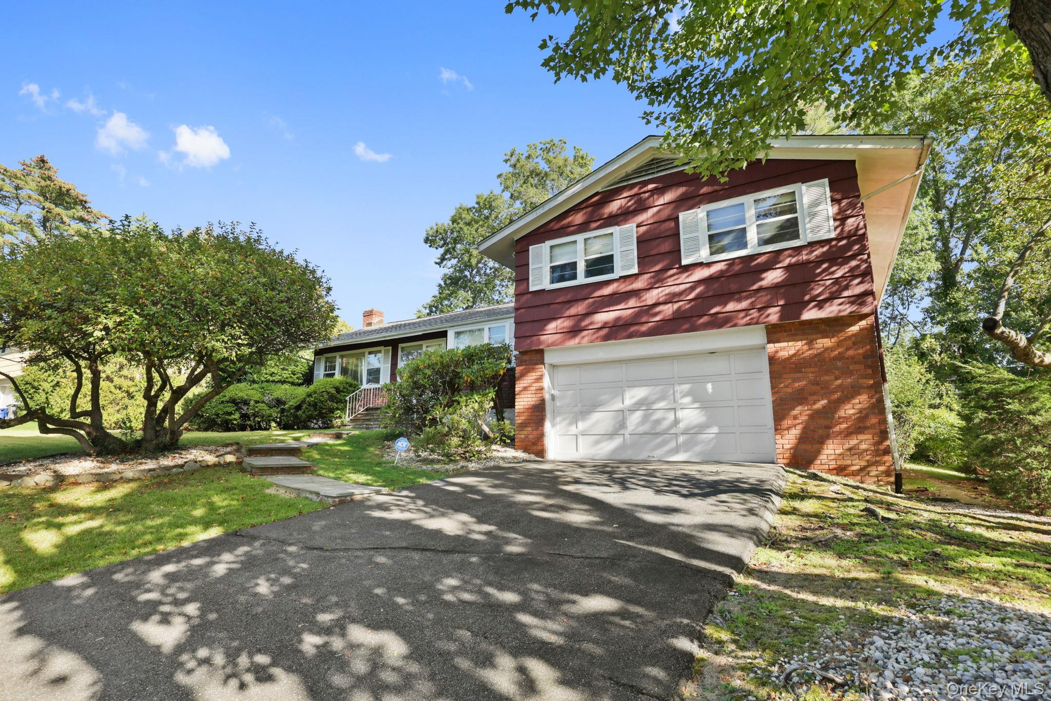 28 Hayhurst Road, New Rochelle, NY 10804