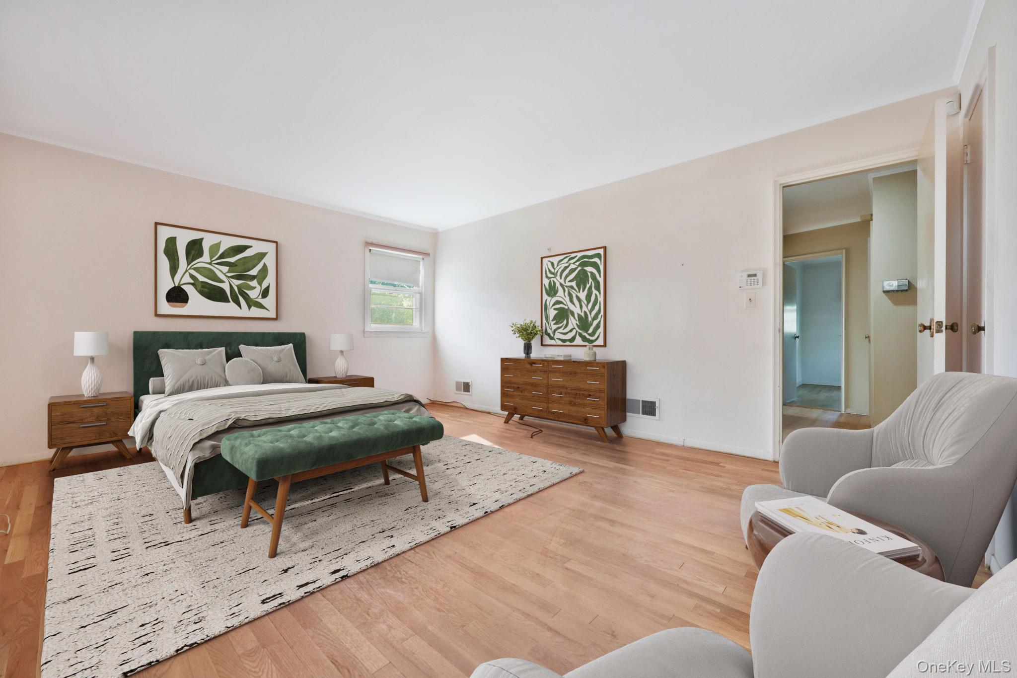 28 Hayhurst Road, New Rochelle, NY 10804