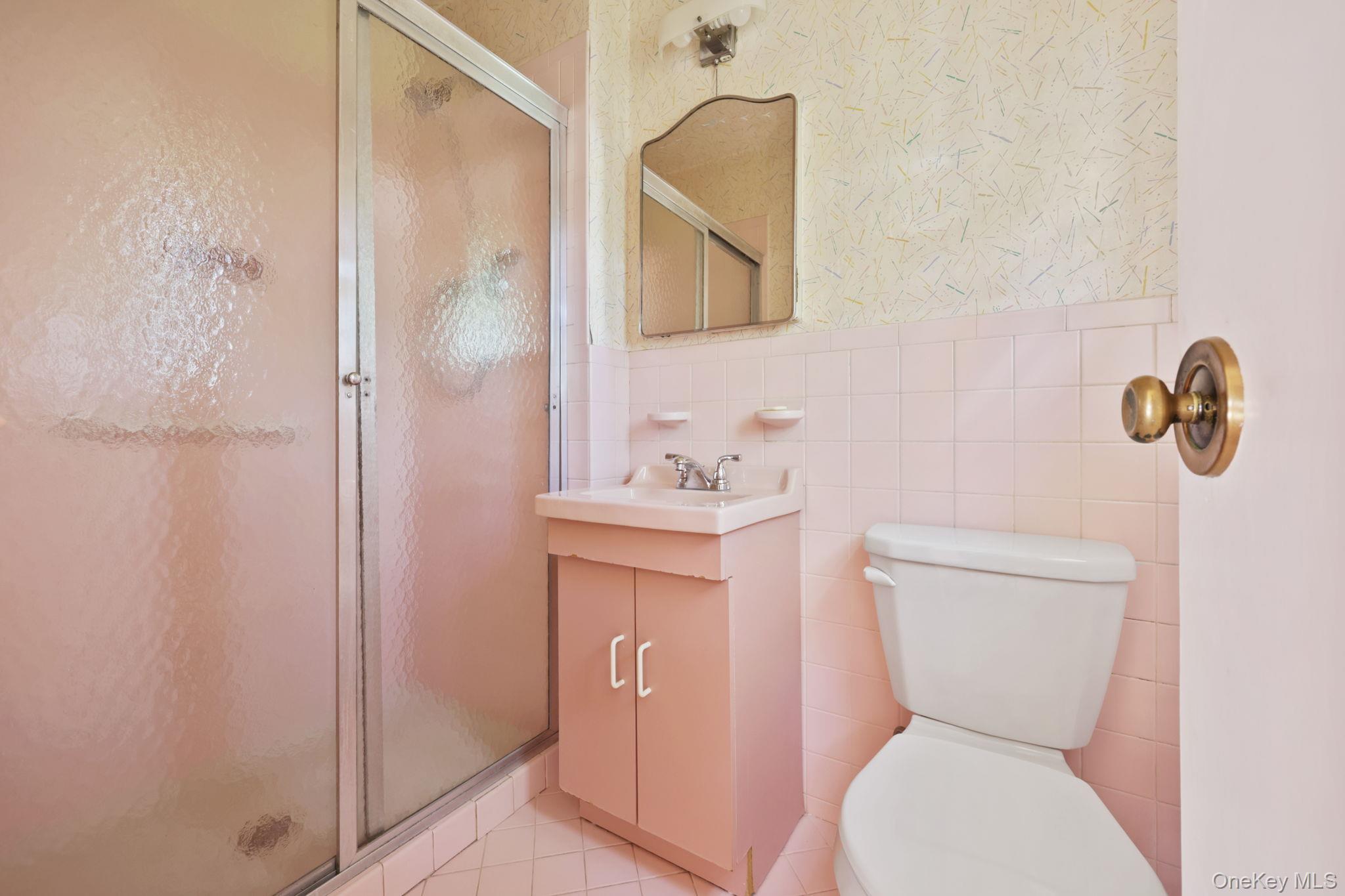 28 Hayhurst Road, New Rochelle, NY 10804