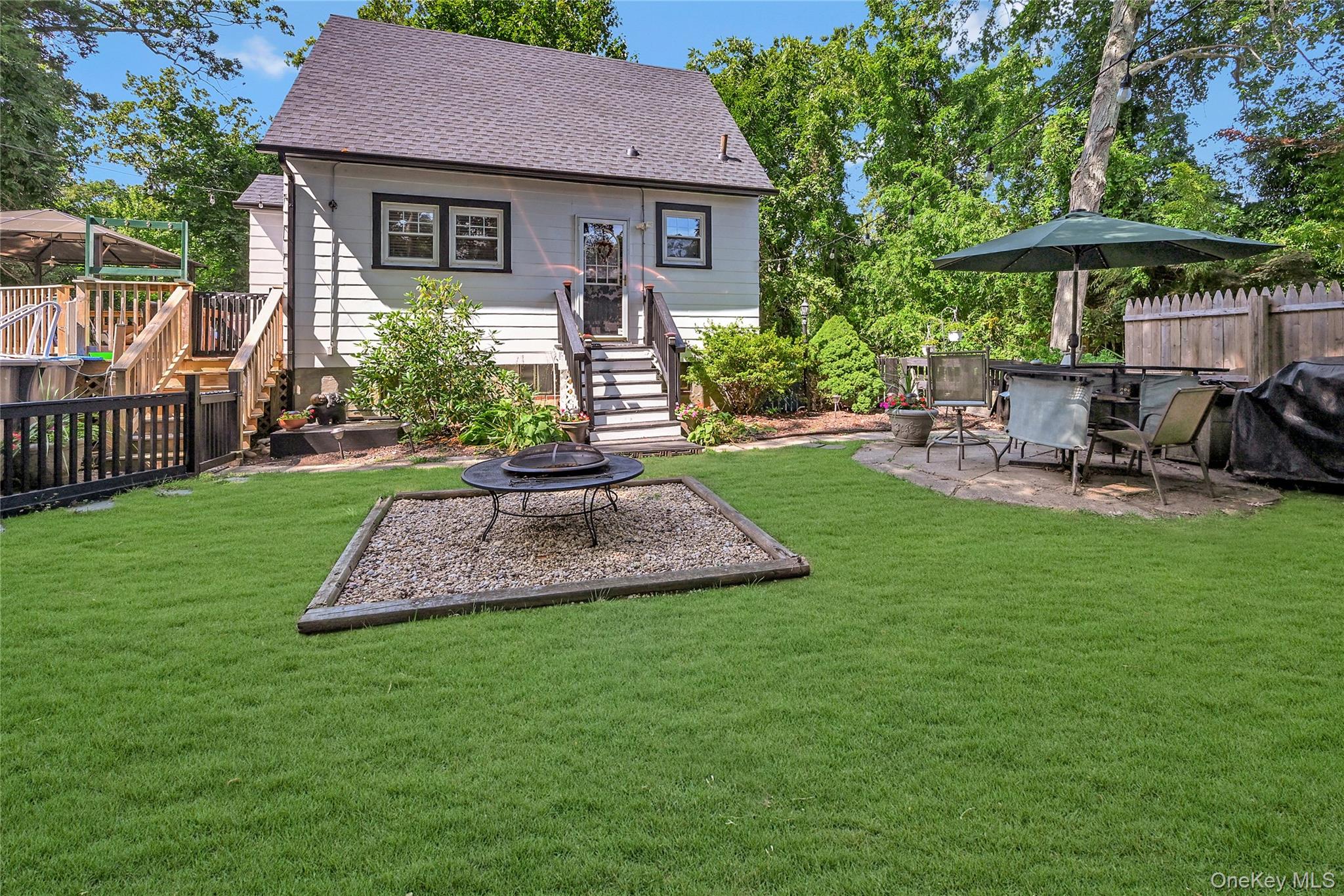 46 Satinwood Road, Rocky Point, NY 11778