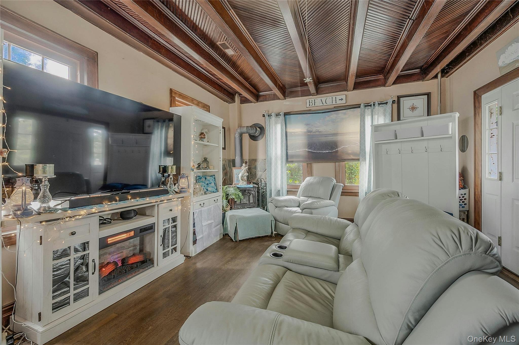 46 Satinwood Road, Rocky Point, NY 11778