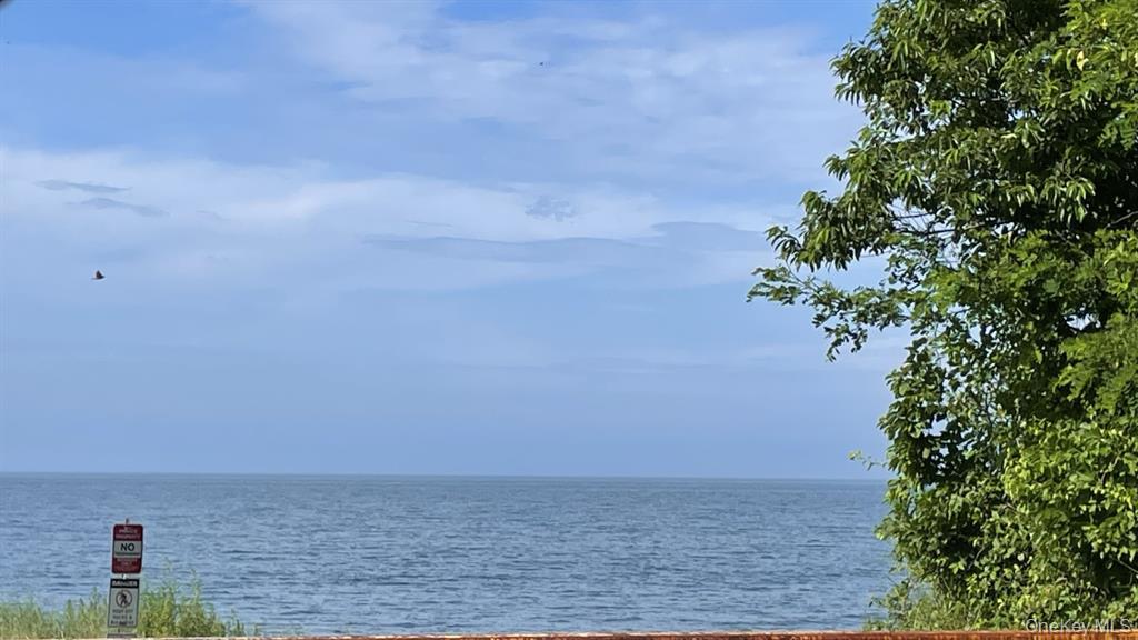 46 Satinwood Road, Rocky Point, NY 11778