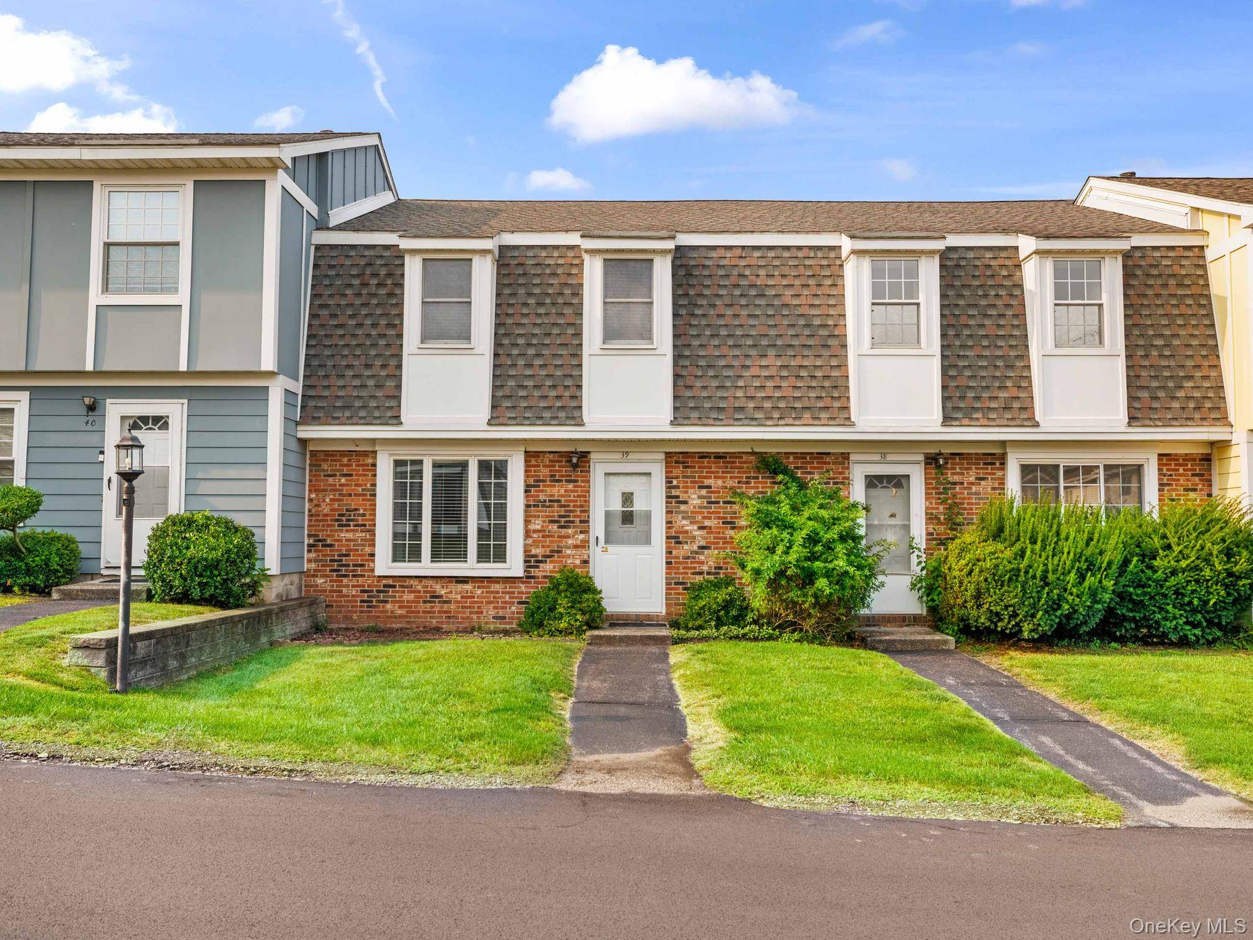 39 Sunny Brook Circle, Highland, NY 12528