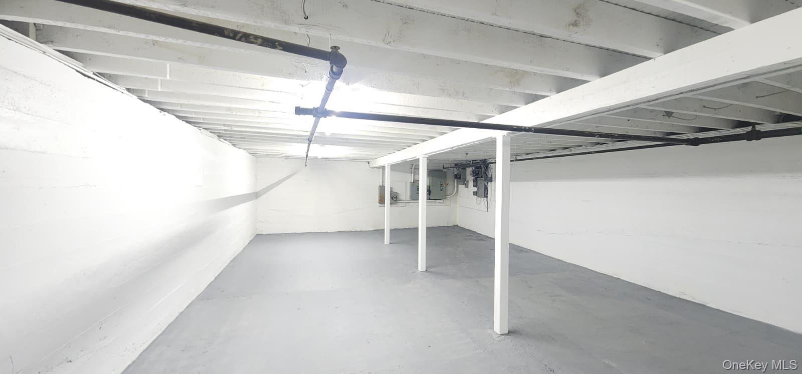 660 Port Washington Boulevard, Port Washington, NY 11050