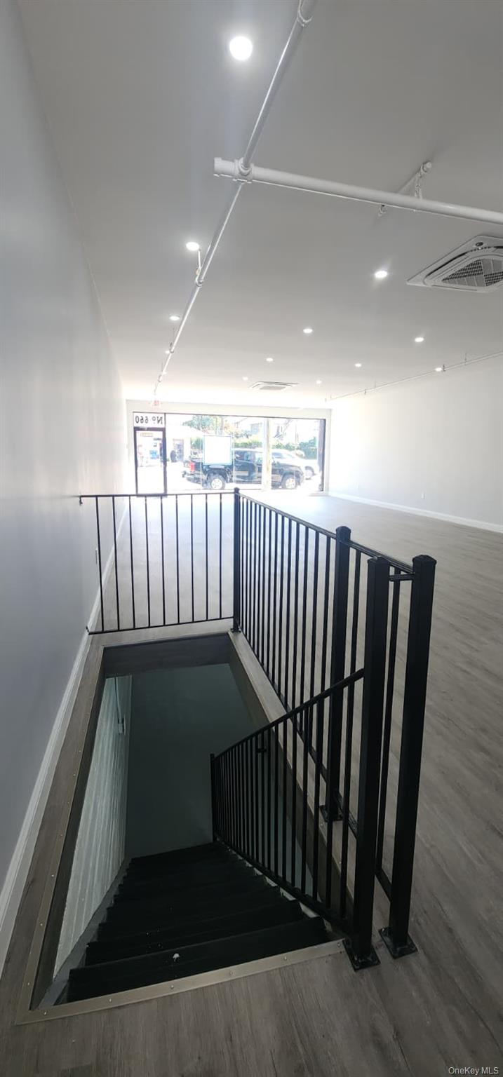 660 Port Washington Boulevard, Port Washington, NY 11050