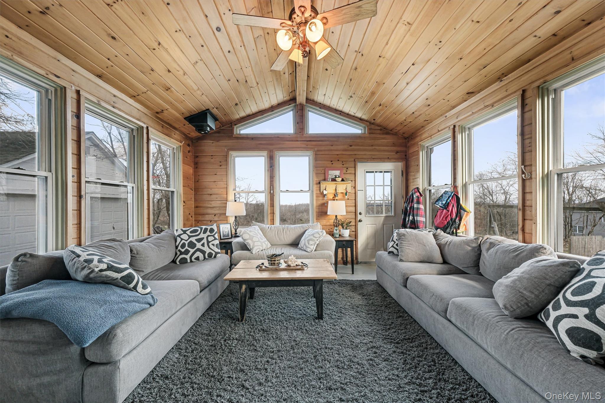 98 North Road, Highland, NY 12528